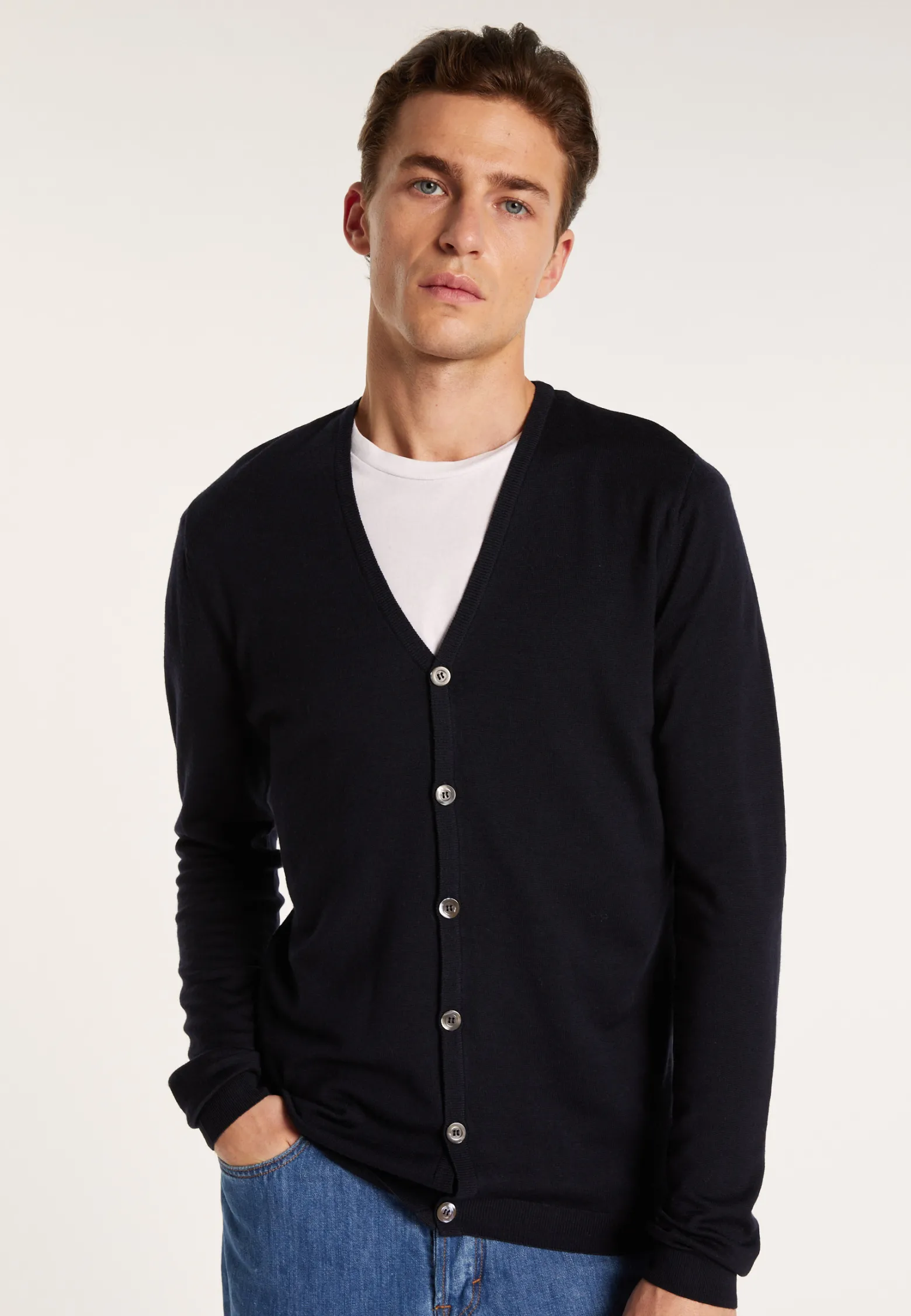 Montagut Button-down cardigan in merino wool - Etienne
