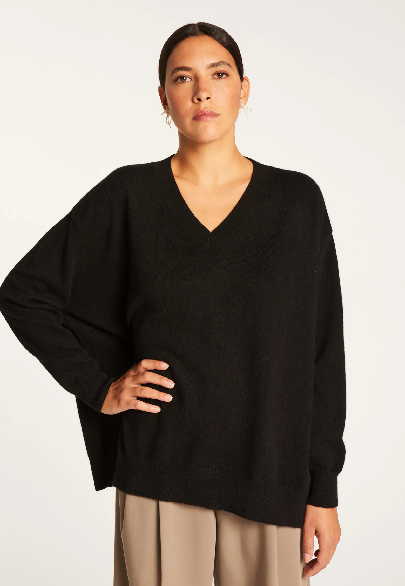 Montagut Cashmere slit sweater - Alienor