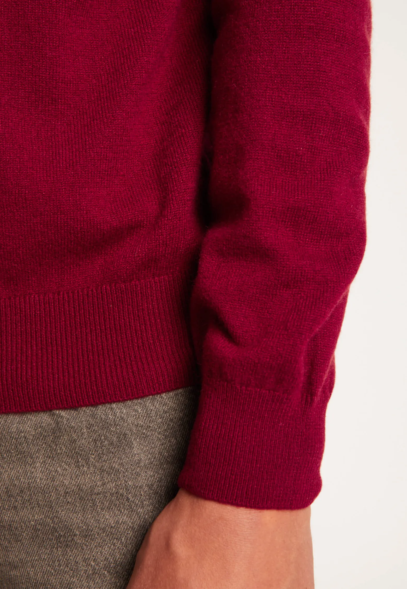 Montagut Cashmere V-neck sweater - Evann