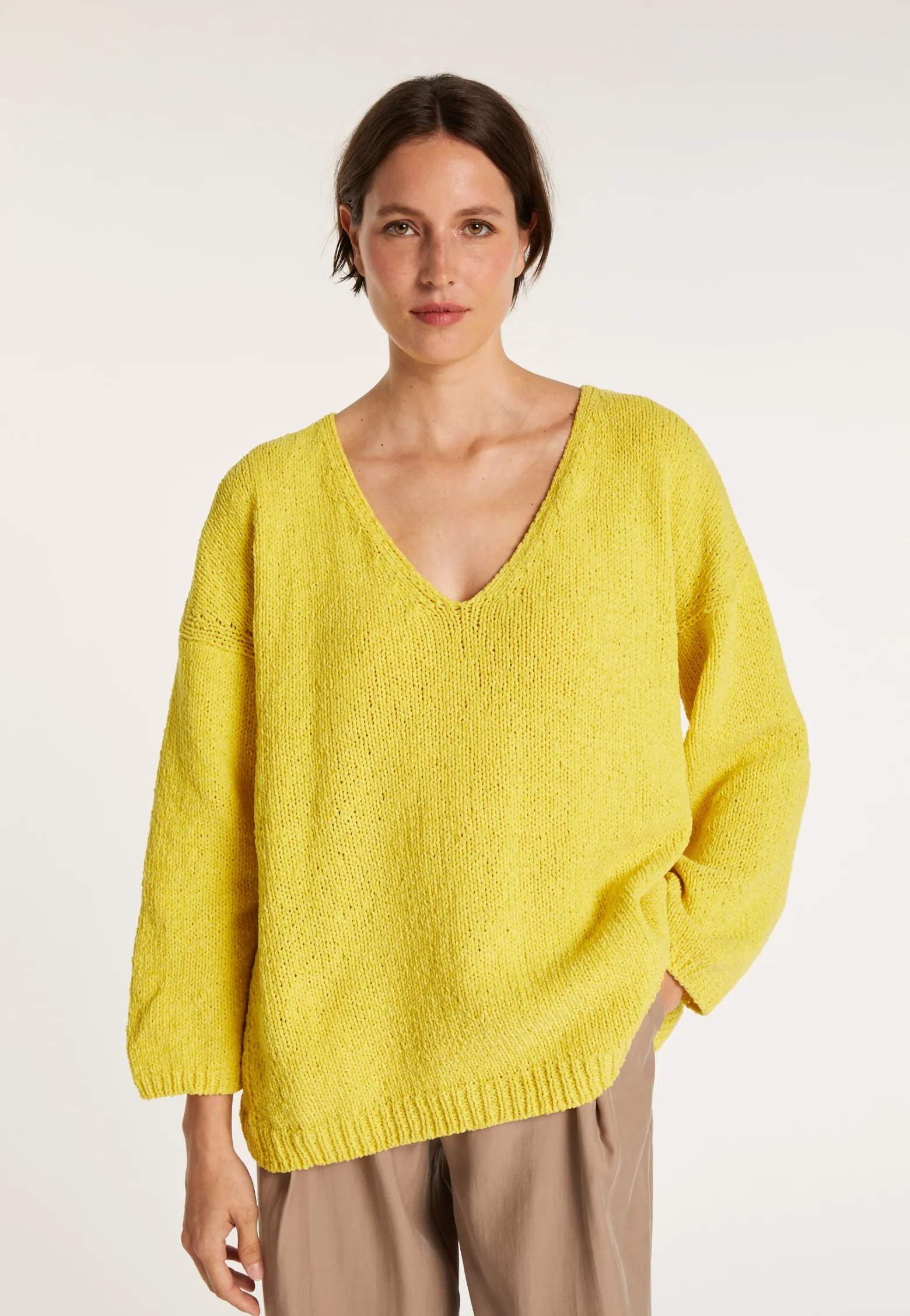 Montagut Cotton velvet jumper with deep V-neck - MARIETTE