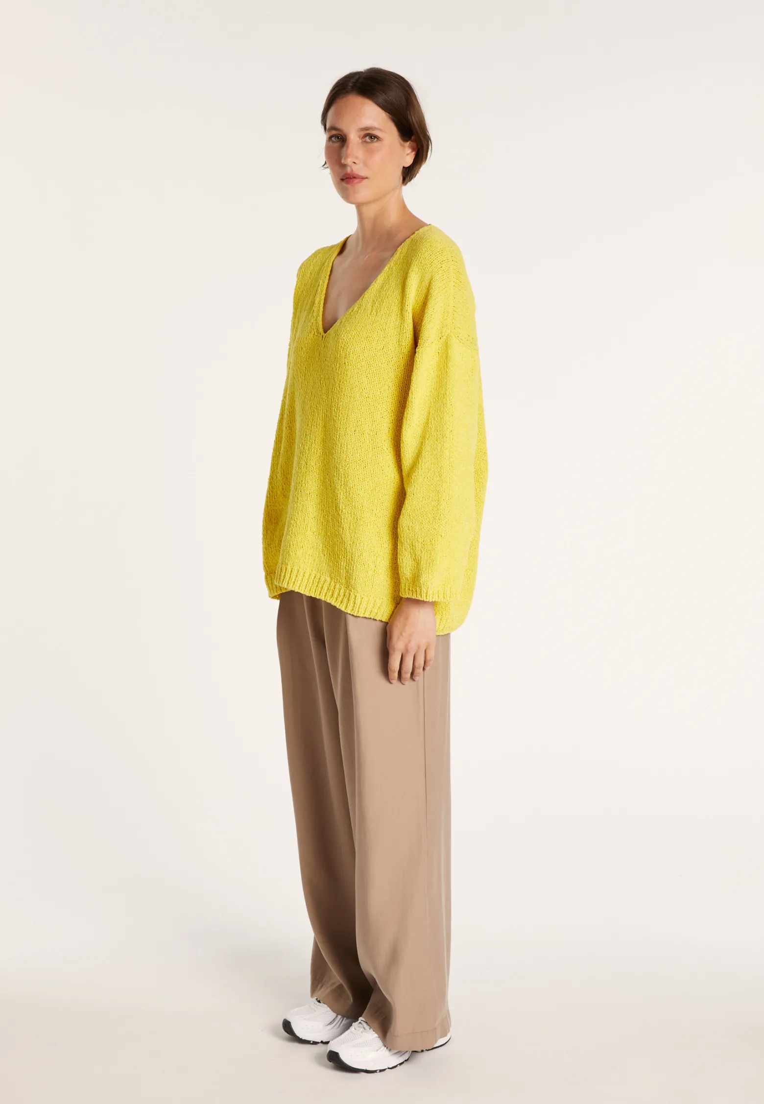 Montagut Cotton velvet jumper with deep V-neck - MARIETTE