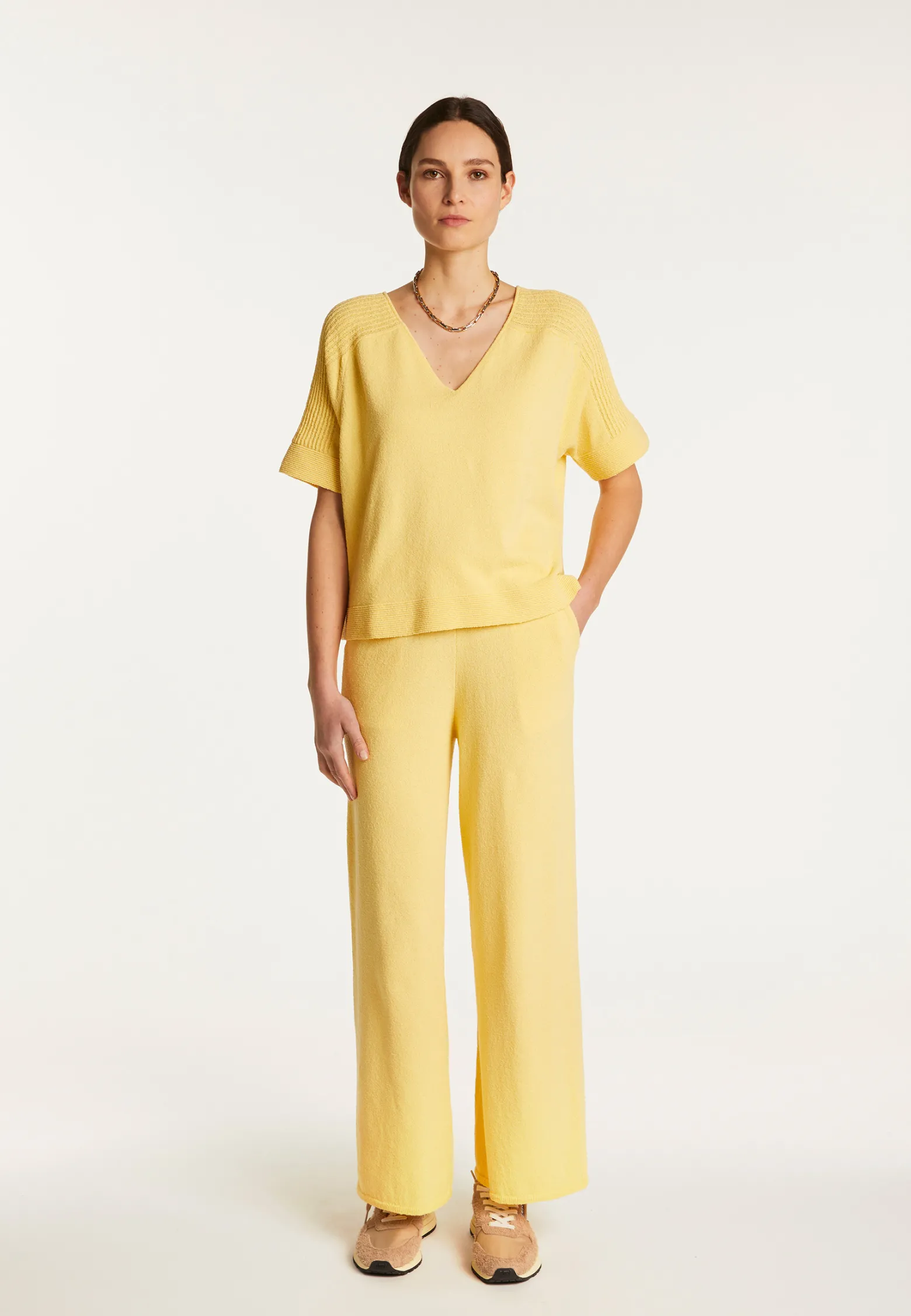 Montagut Cotton V-neck T-shirt - Devy