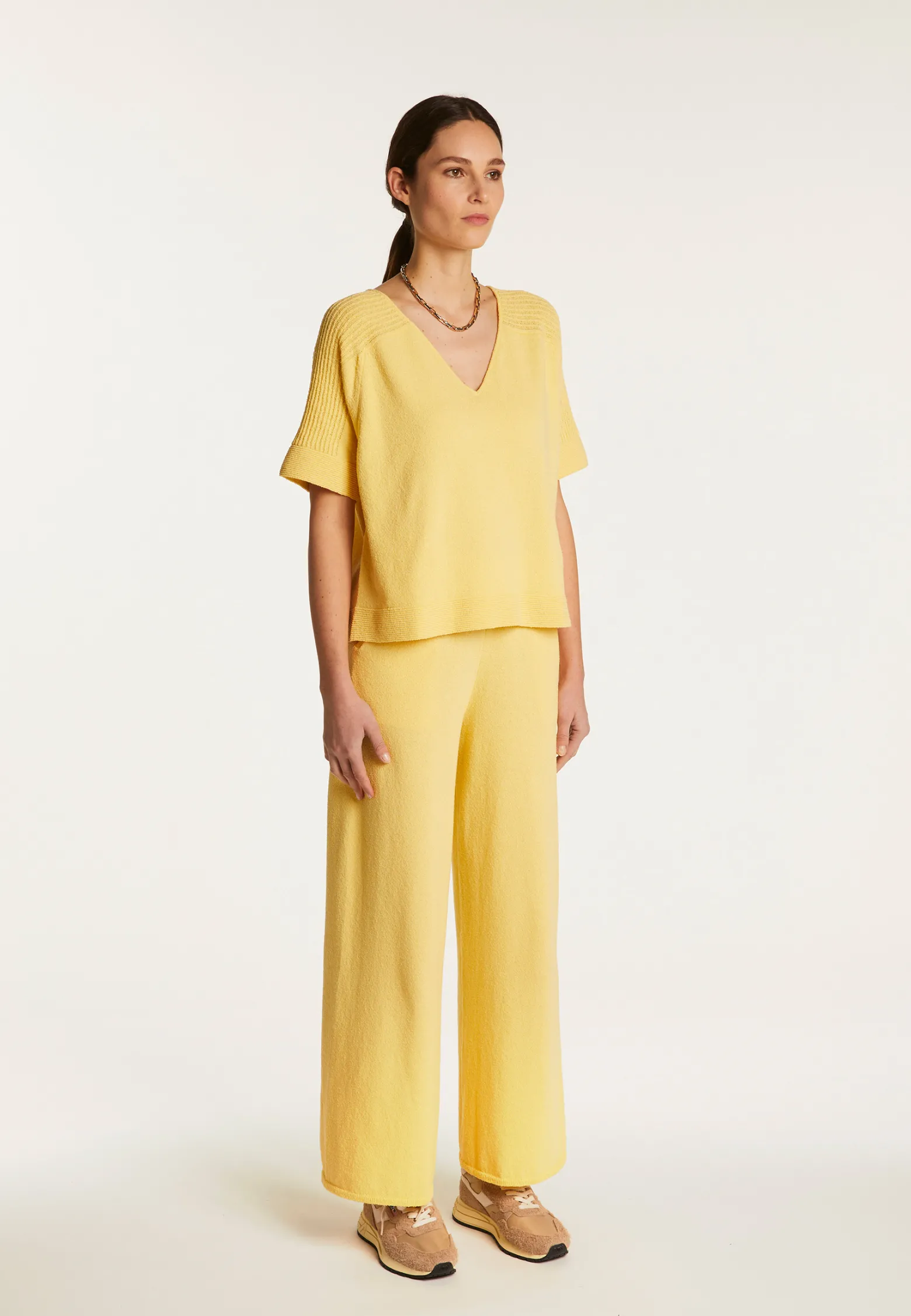 Montagut Cotton V-neck T-shirt - Devy