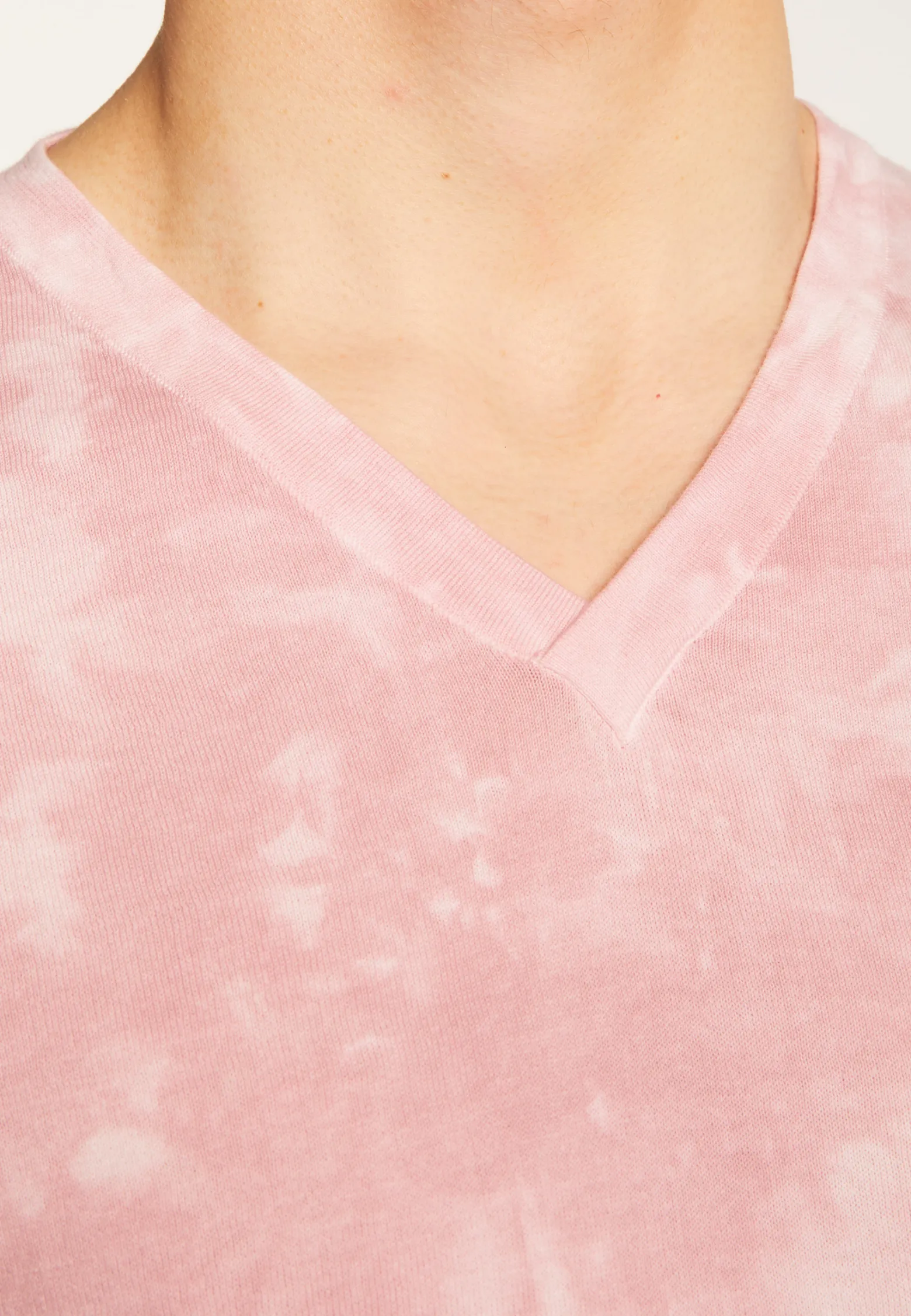 Montagut Cotton V-neck T-shirt - Malo