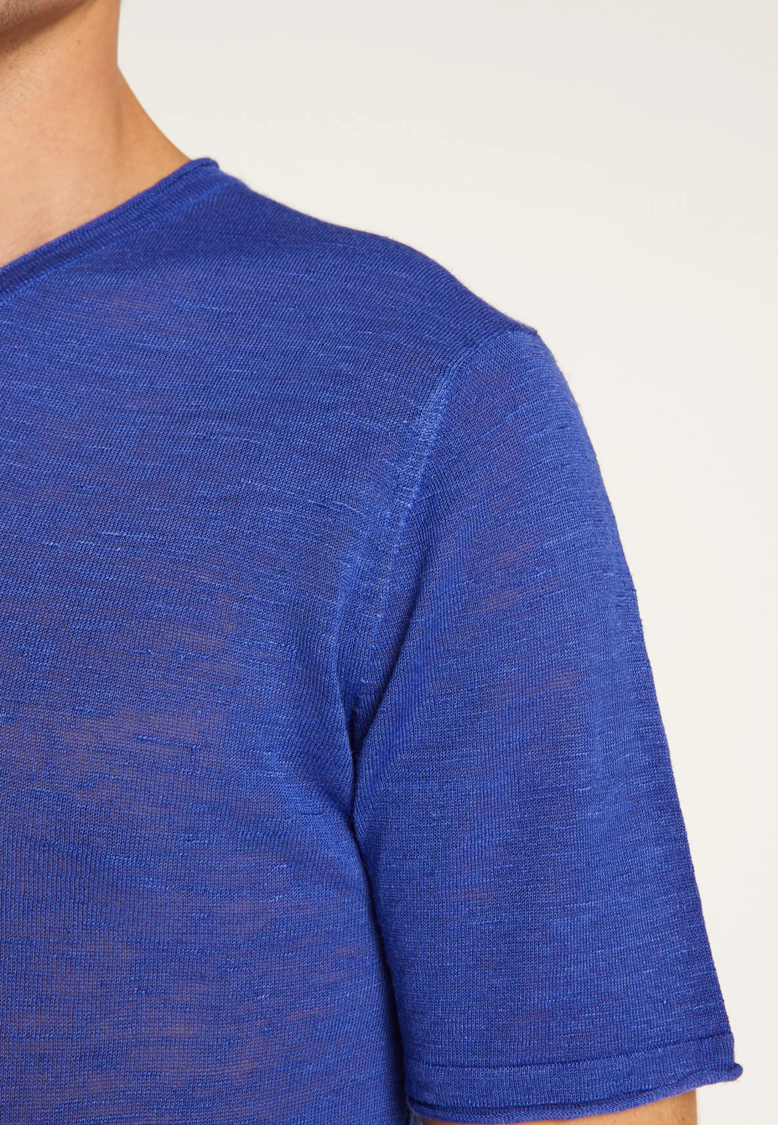 Montagut Cotton V-neck T-shirt - Reuben