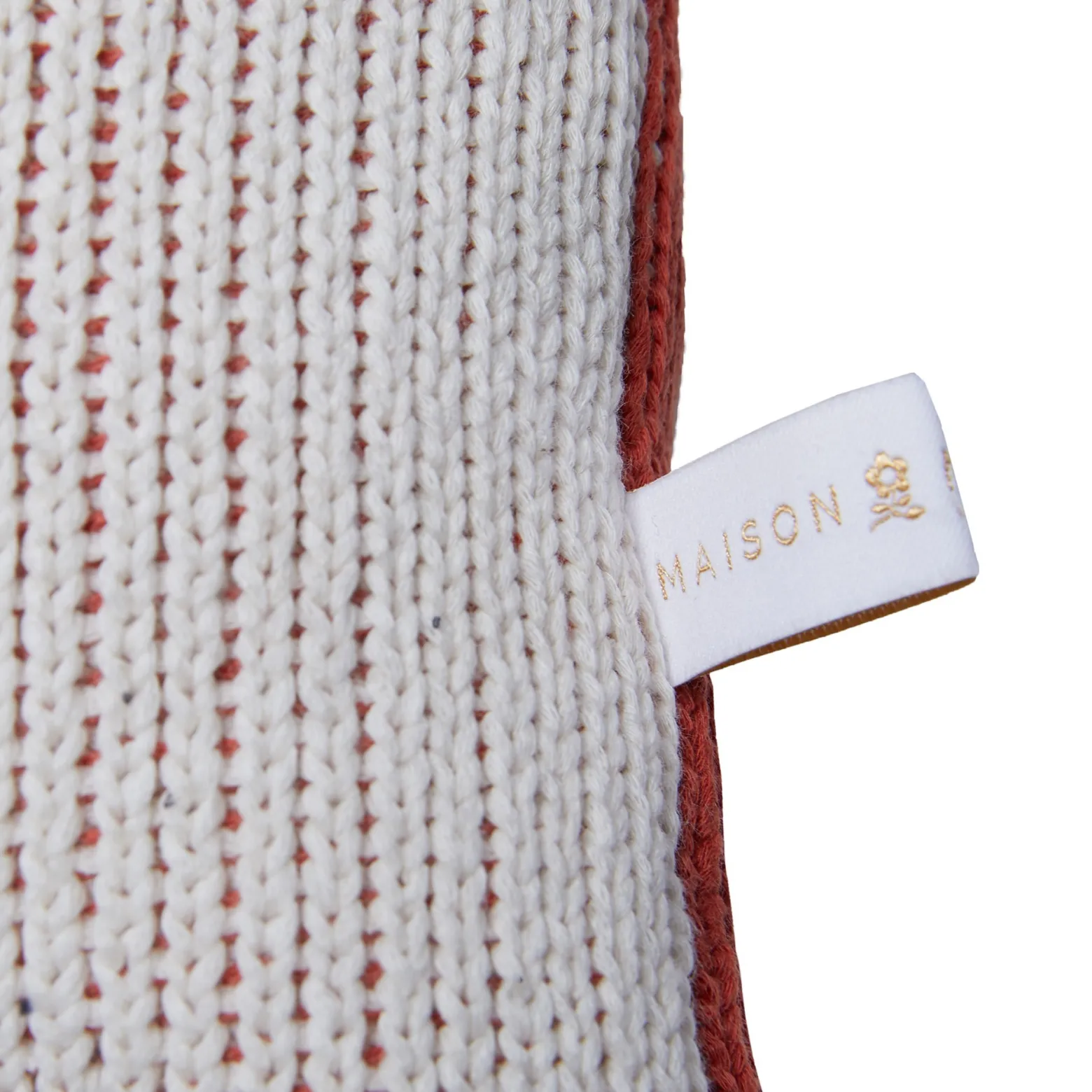 Montagut Cushion with cotton logo - KLARA