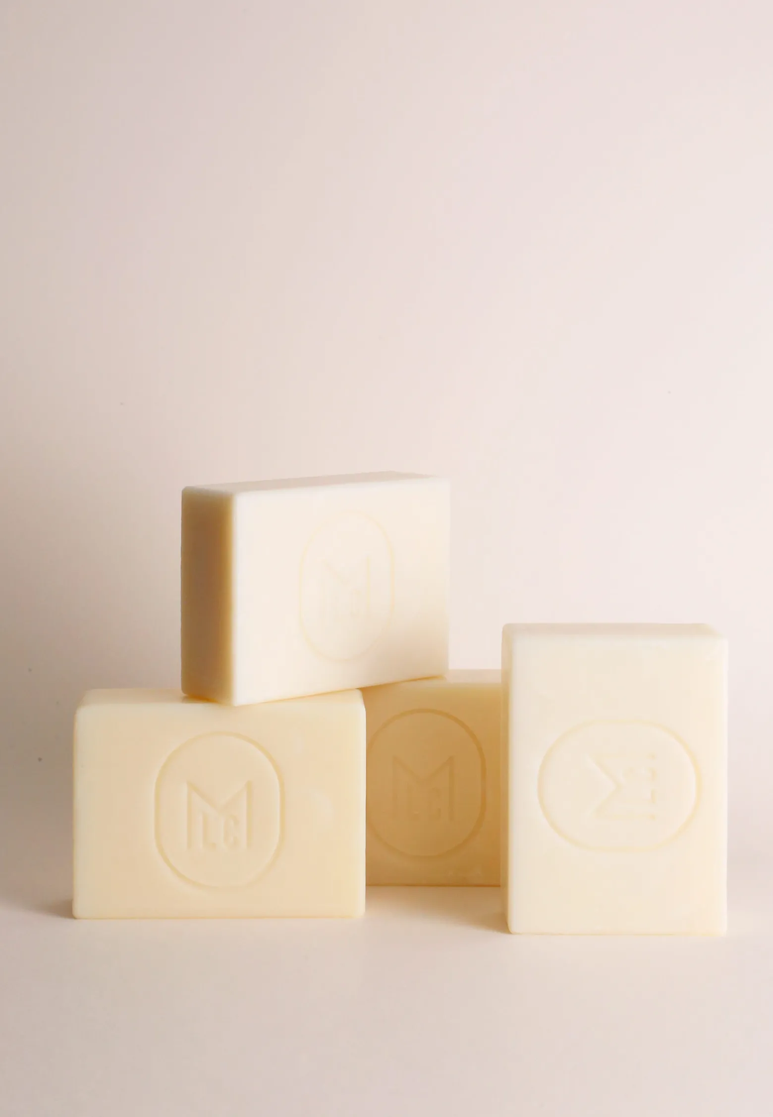 Montagut Donkey milk soap without palm oil 6343