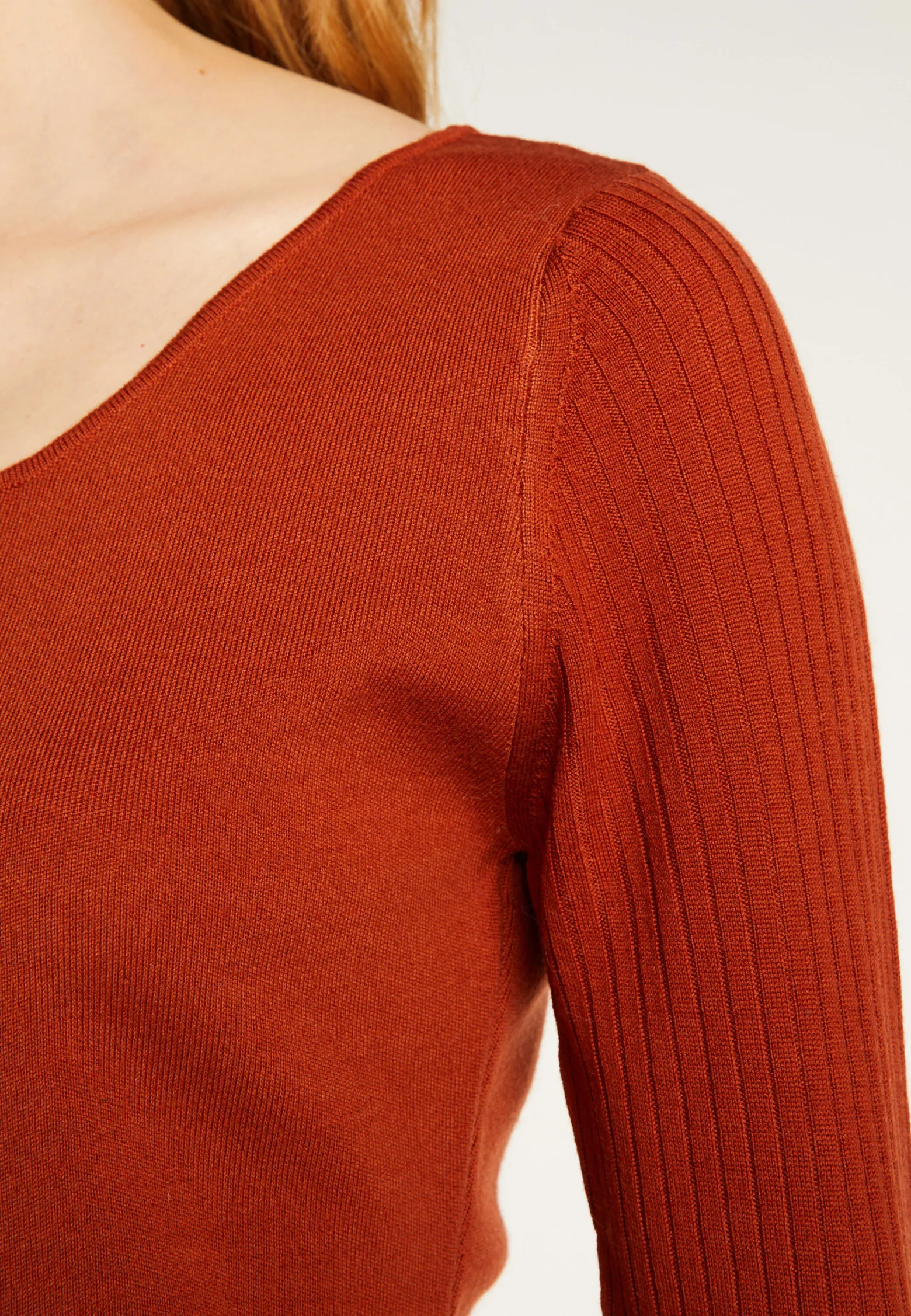 Montagut Fine-knit merino wool round-neck sweater - Altesa