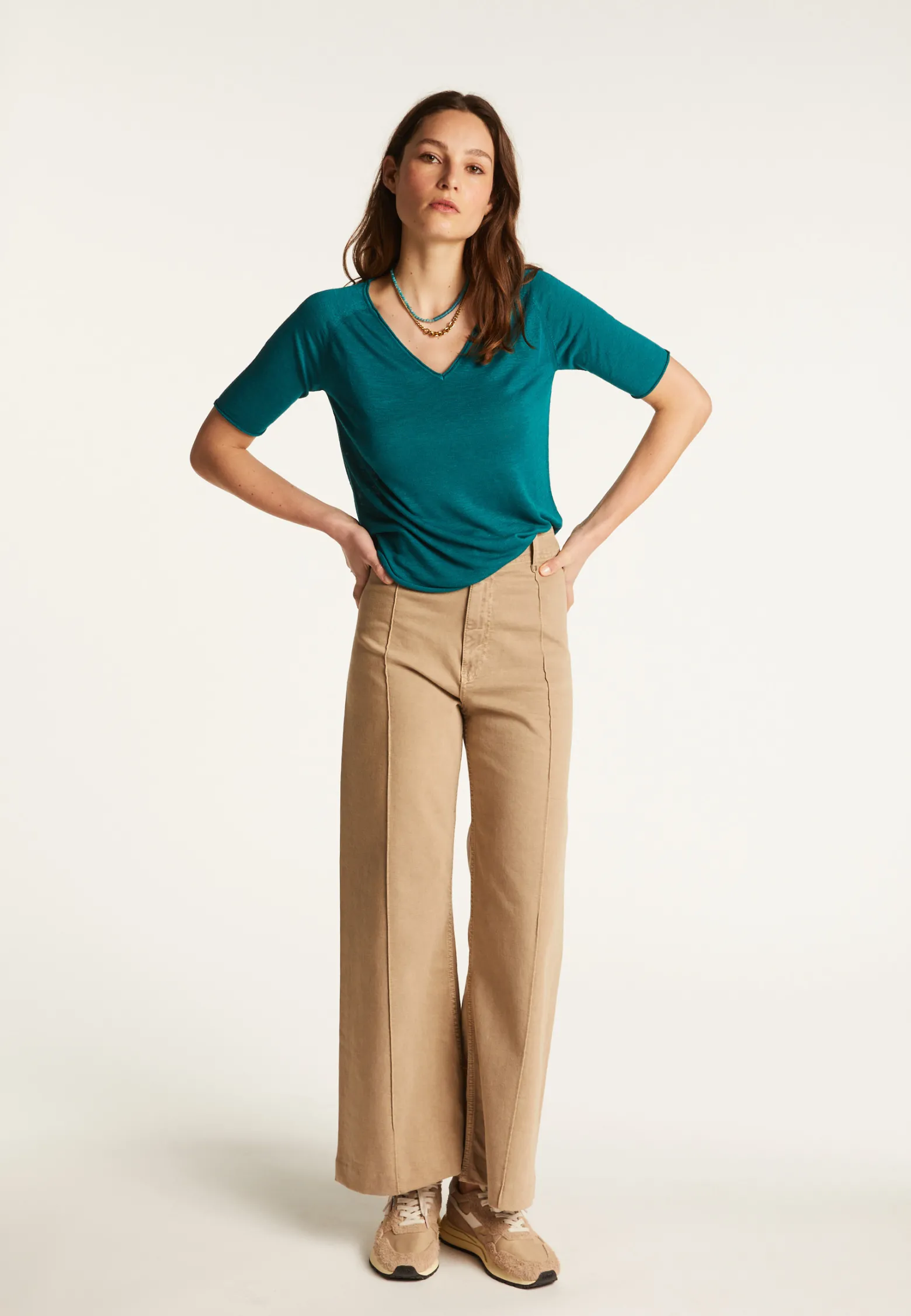 Montagut Flamed linen V-neck t-shirt - Bonbon