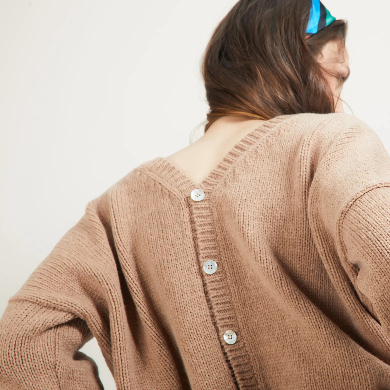 Montagut Front and back v-neck cardigan in nylon wool - Gebril