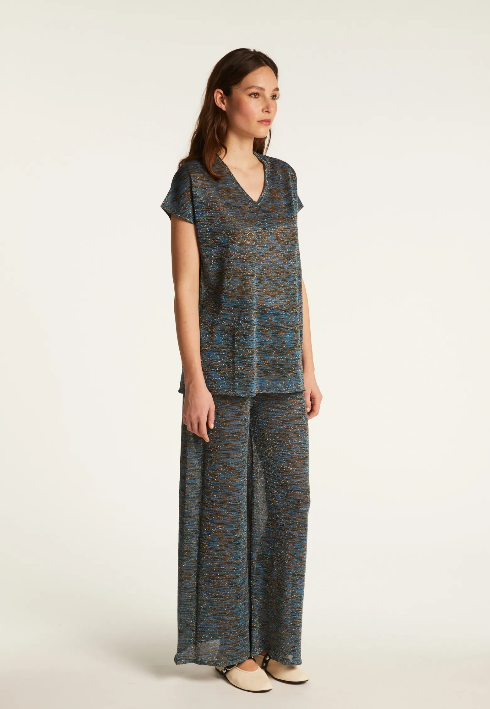Montagut Iridescent V-neck T-shirt - Dolores
