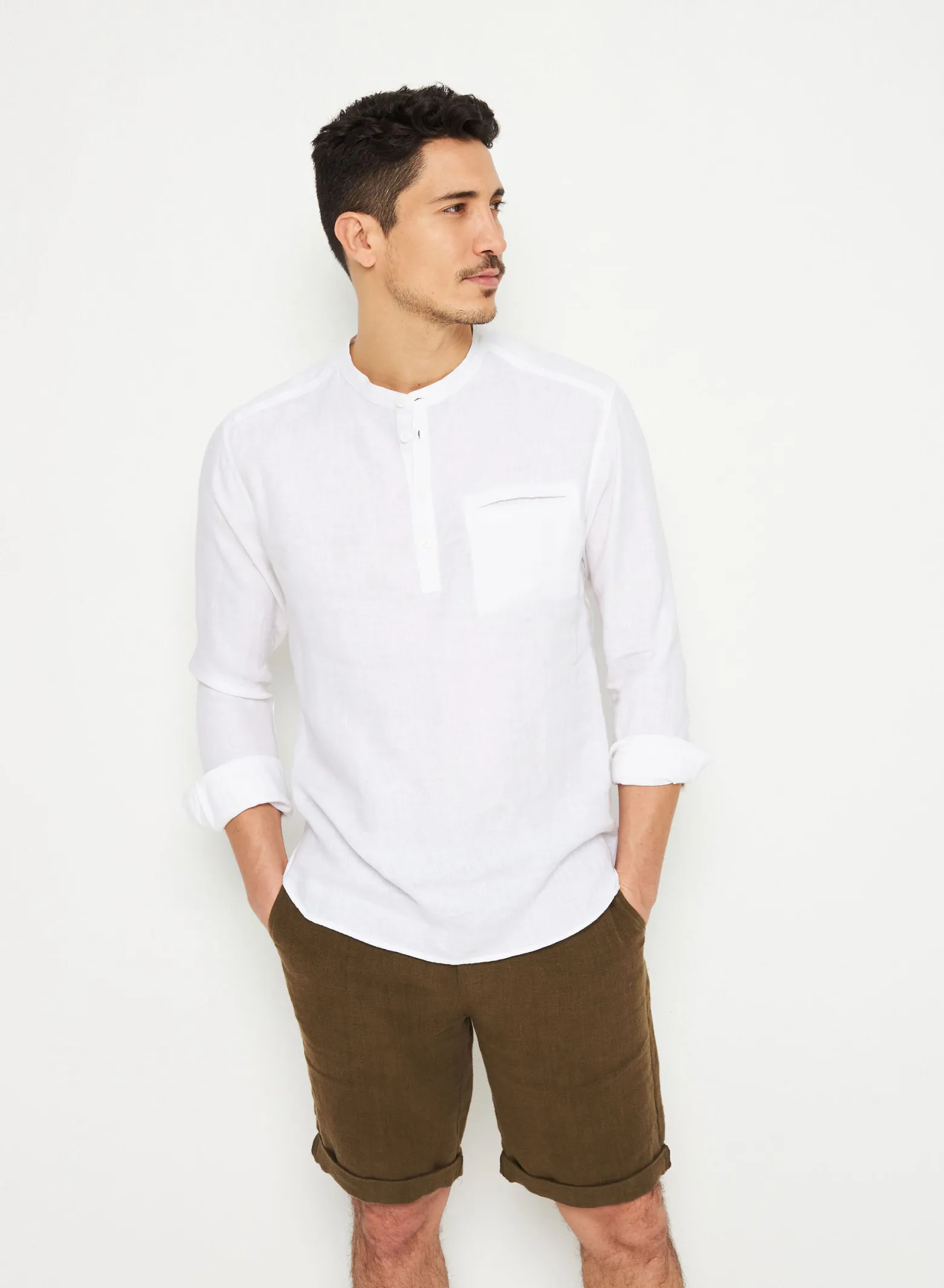 Montagut Linen shirt with tunisian collar - Romeo