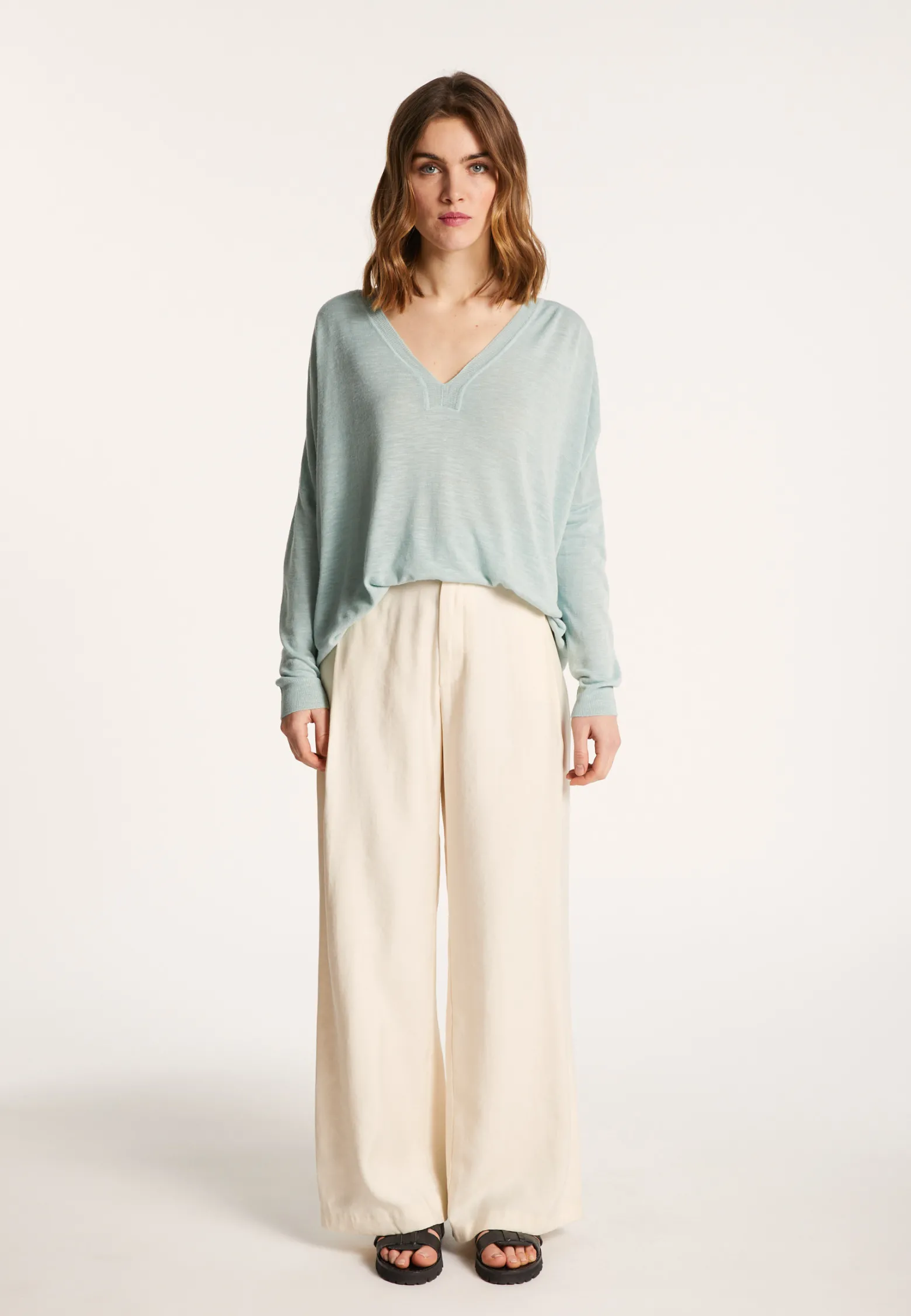 Montagut Long-sleeved V-neck t-shirt in slub linen - Beja