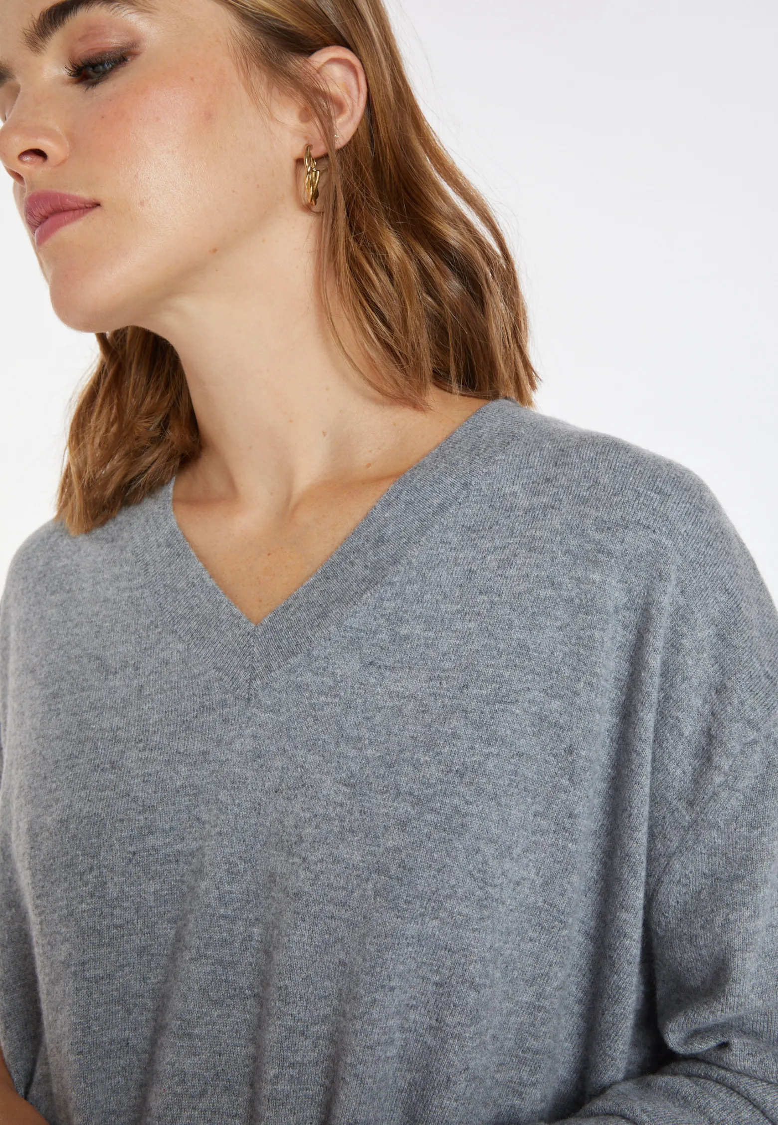 Montagut Loose sweater with V-neck slits in cashmere - Alienor
