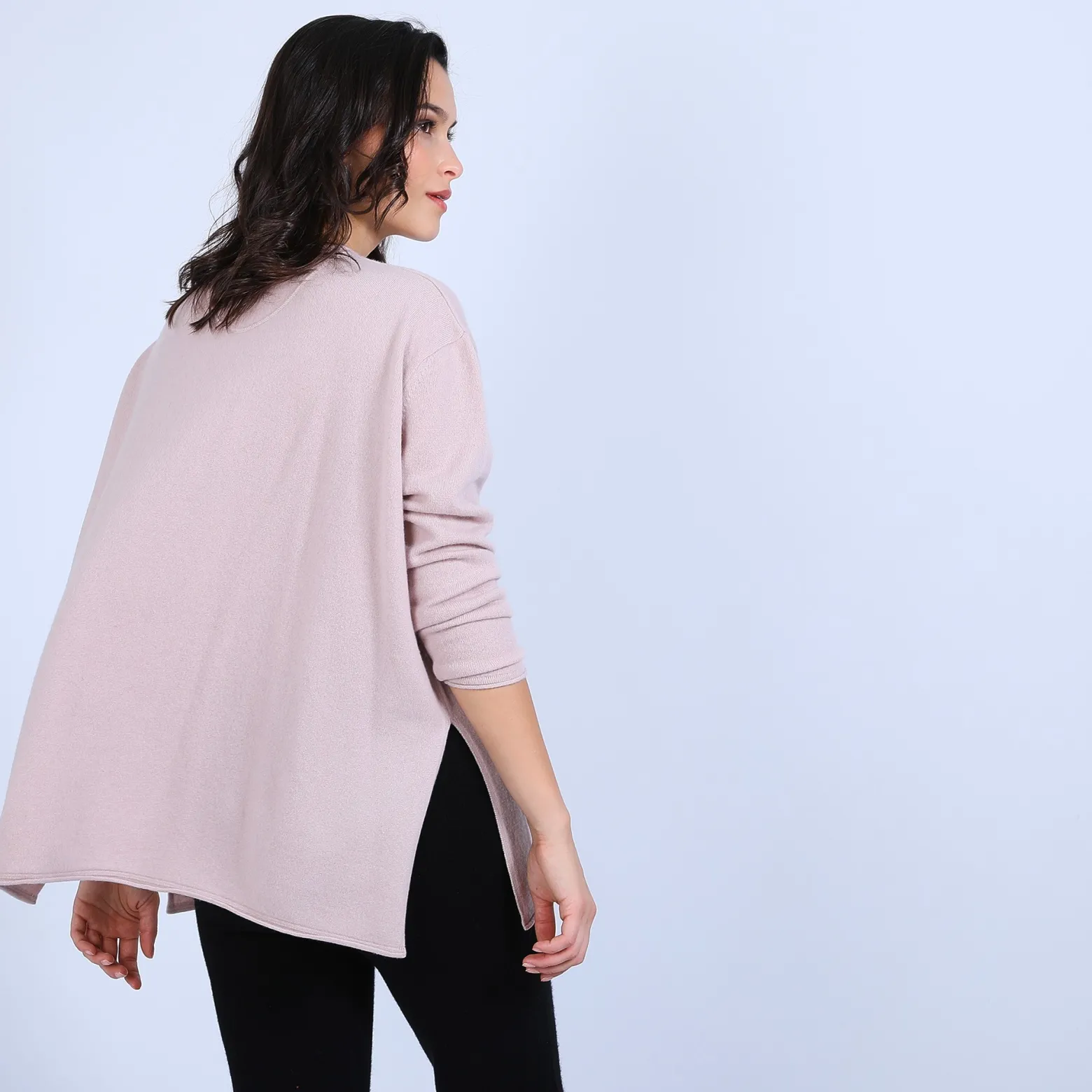 Montagut Loose V-neck cashmere jumper – Hilary