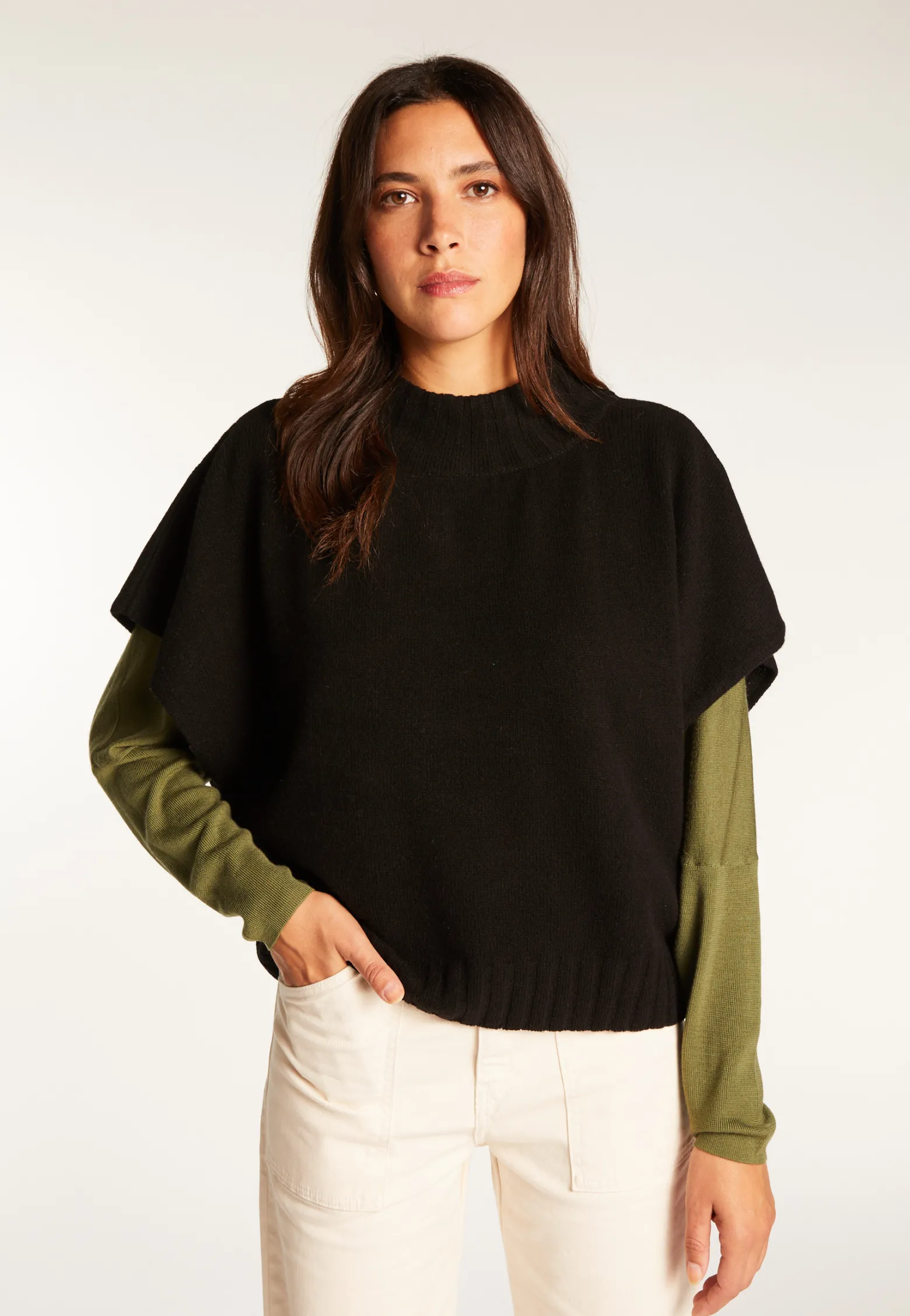 Montagut Loose-fit short-sleeved cashmere sweater - Virginia