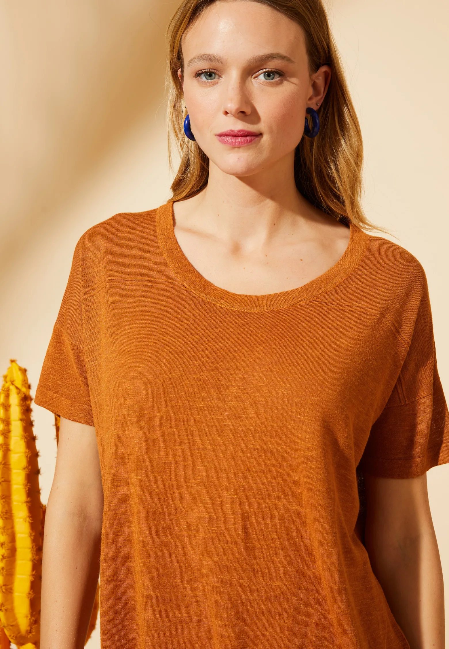 Montagut Loose-fitting round-neck flamed linen T-shirt - Pavot