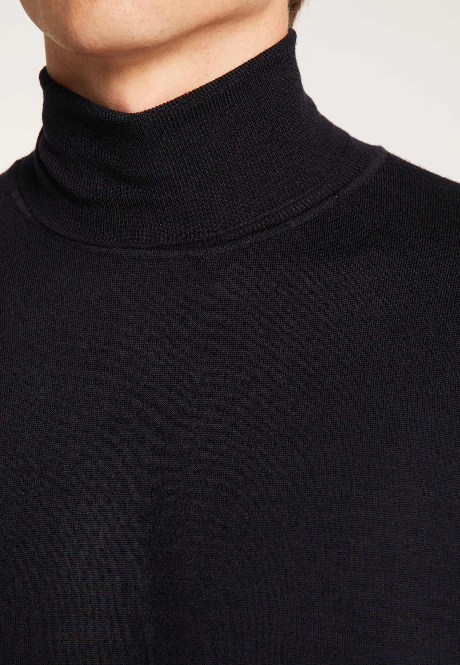 Montagut Merino Wool Turtleneck Sweater - Enzo