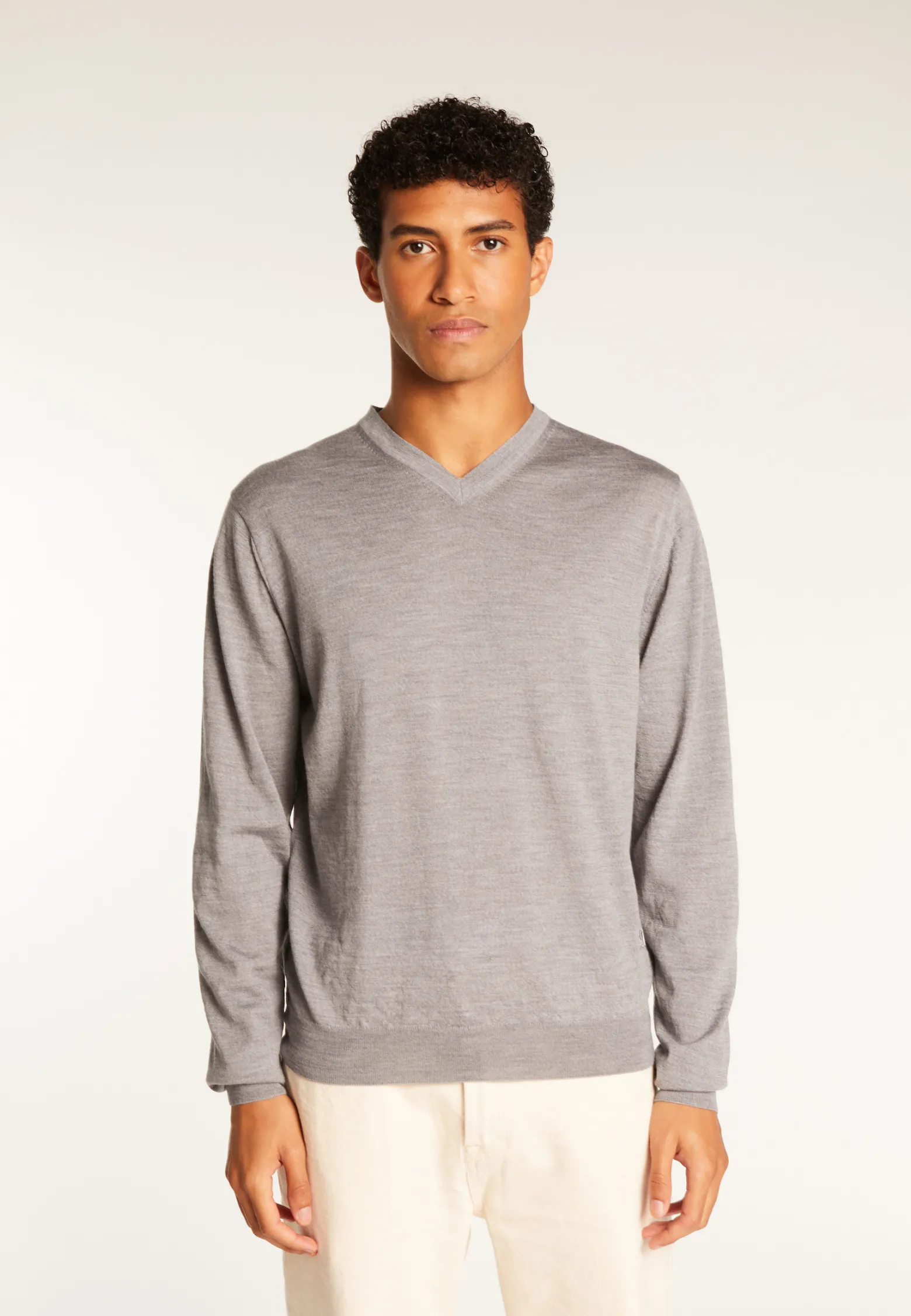 Montagut Merino Wool V-Neck Sweater - Elmo