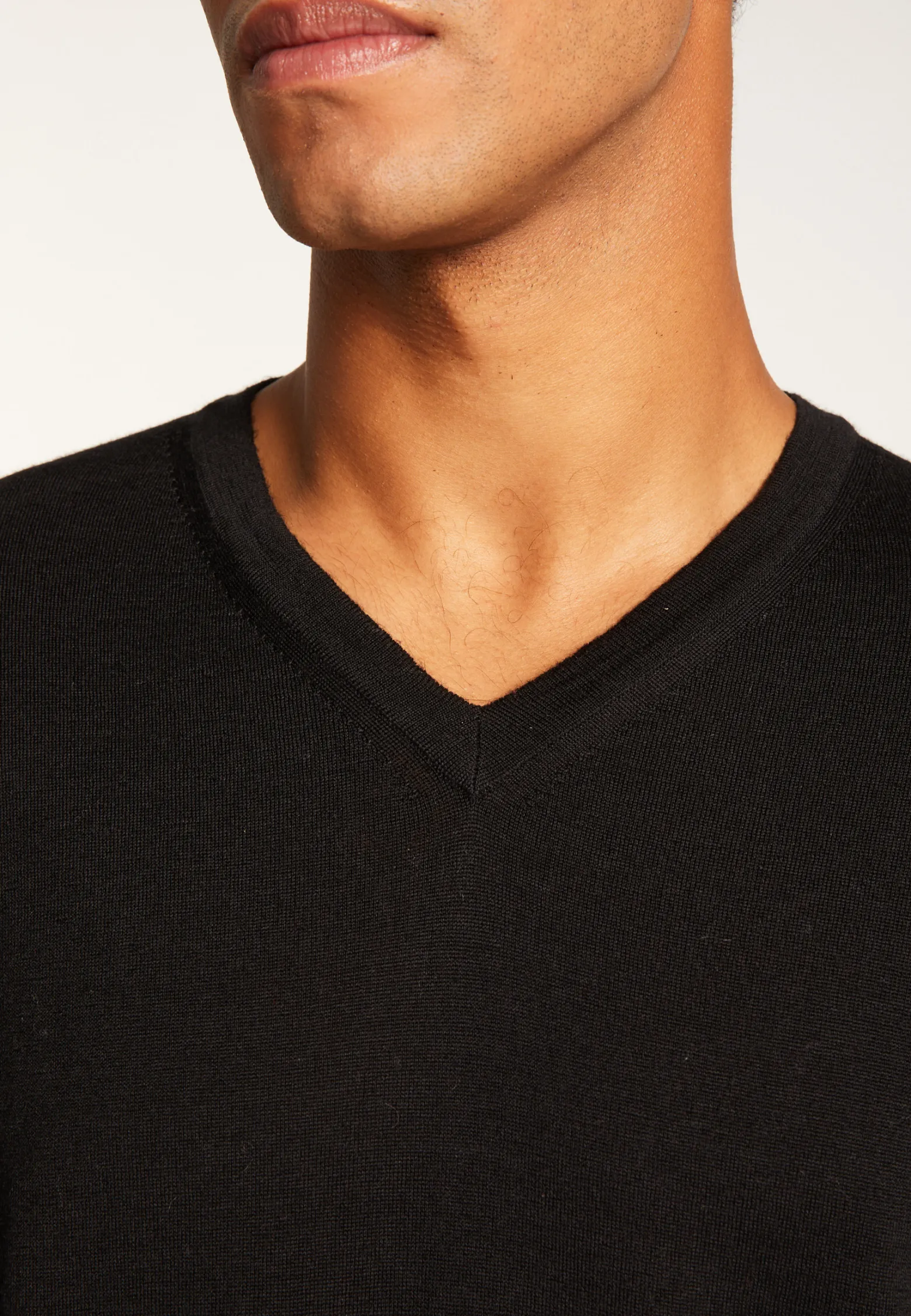 Montagut Merino Wool V-Neck Sweater - Elmo