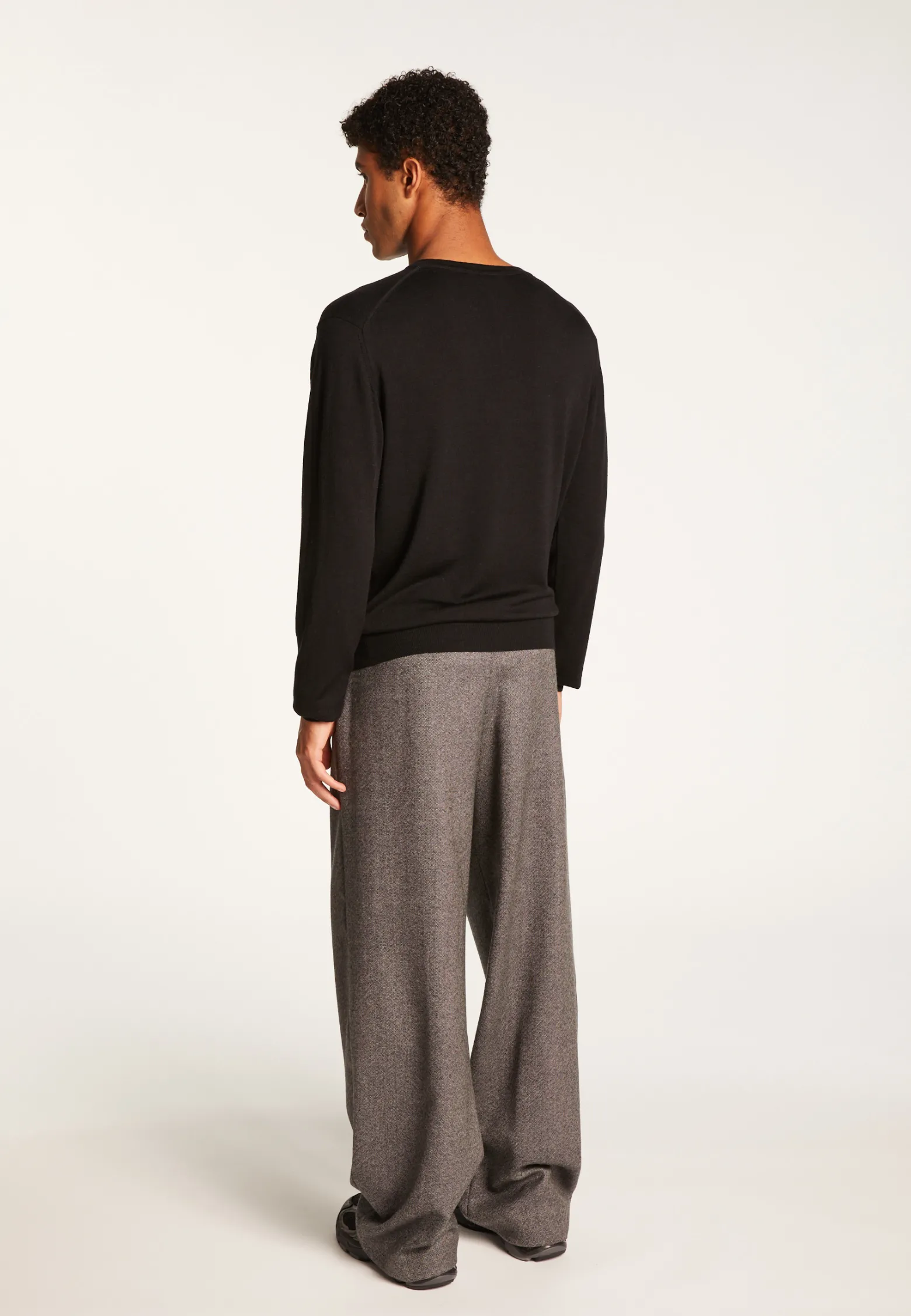 Montagut Merino Wool V-Neck Sweater - Elmo