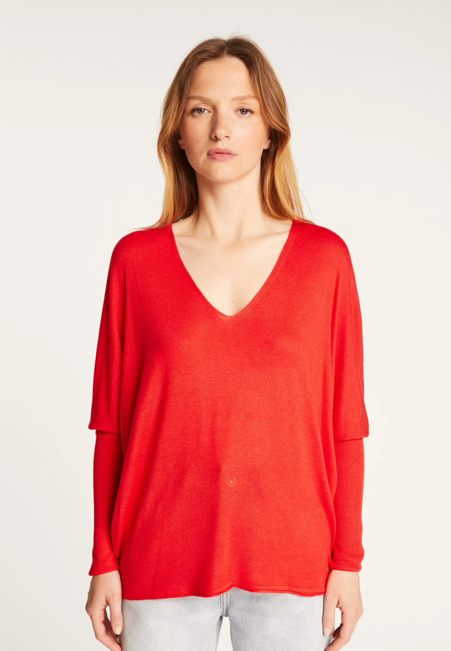 Montagut Oversized V-neck T-shirt in bamboo cashmere fiber - Rica