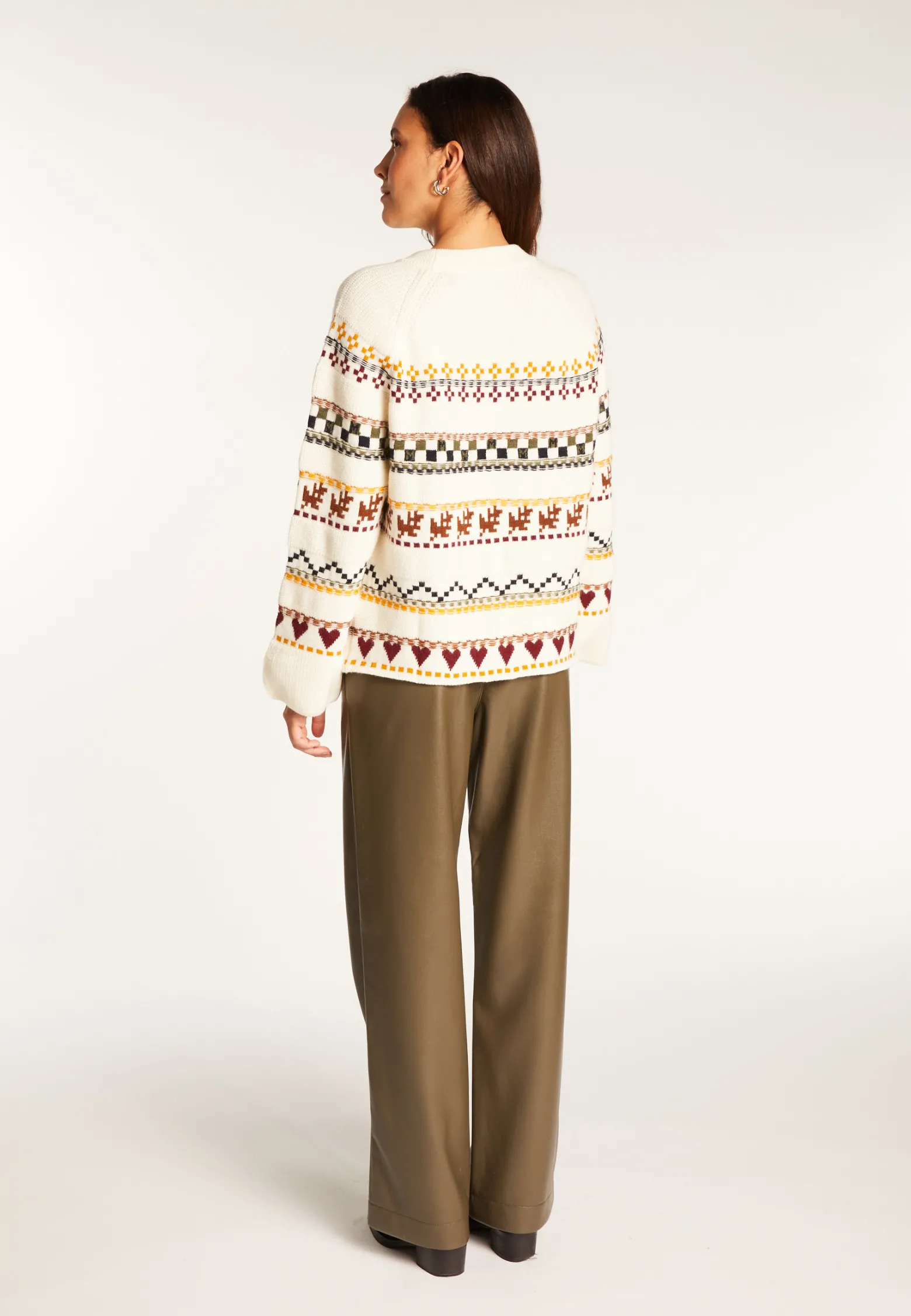 Montagut Round neck sweater with patterns in merino wool - Romance