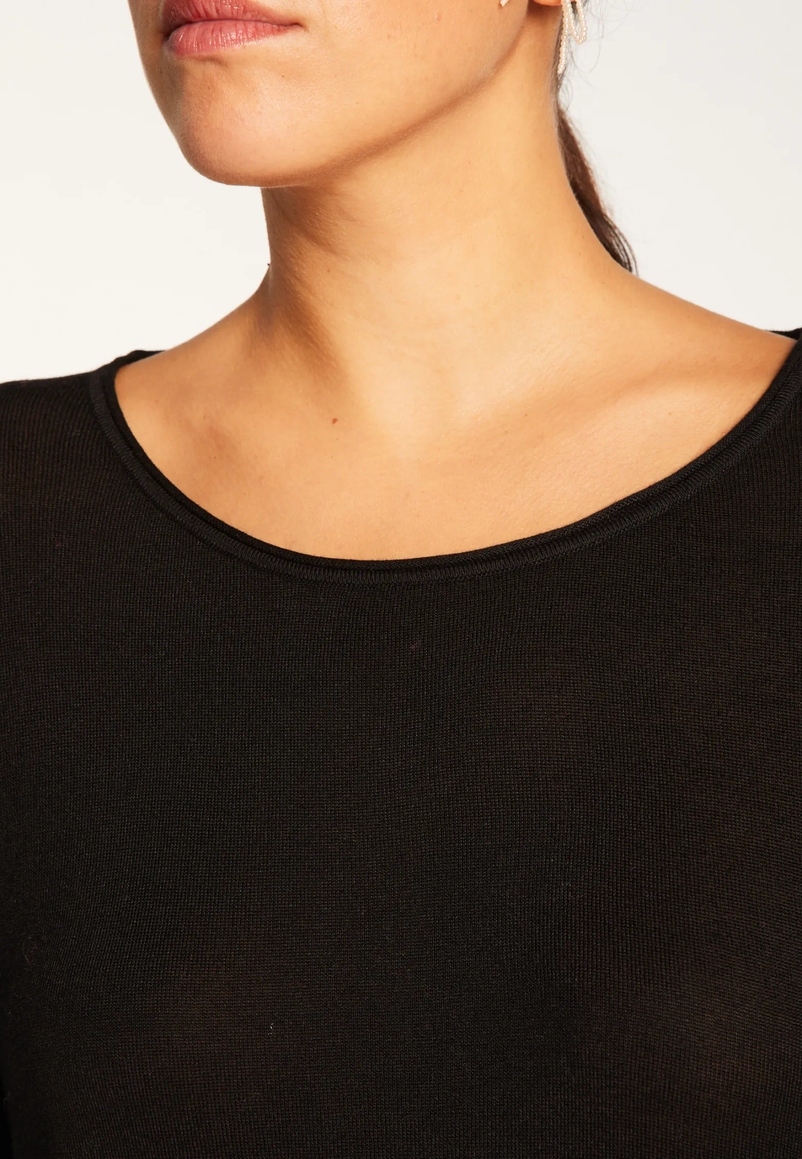 Montagut Round neck T-shirt in bamboo cashmere fiber - Aemilia