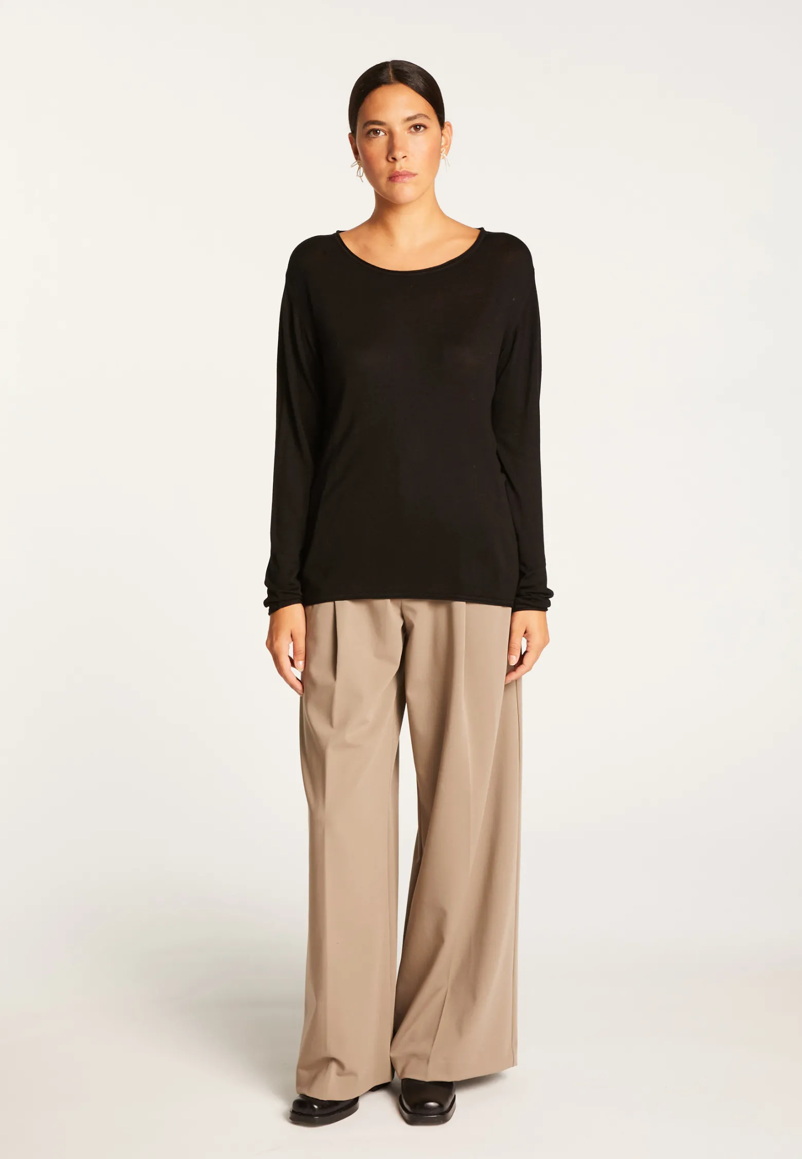 Montagut Round neck T-shirt in bamboo cashmere fiber - Aemilia