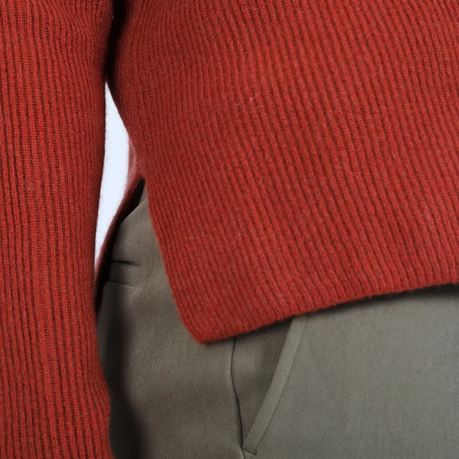 Montagut Round-neck jumper with buttons on the back - Becky