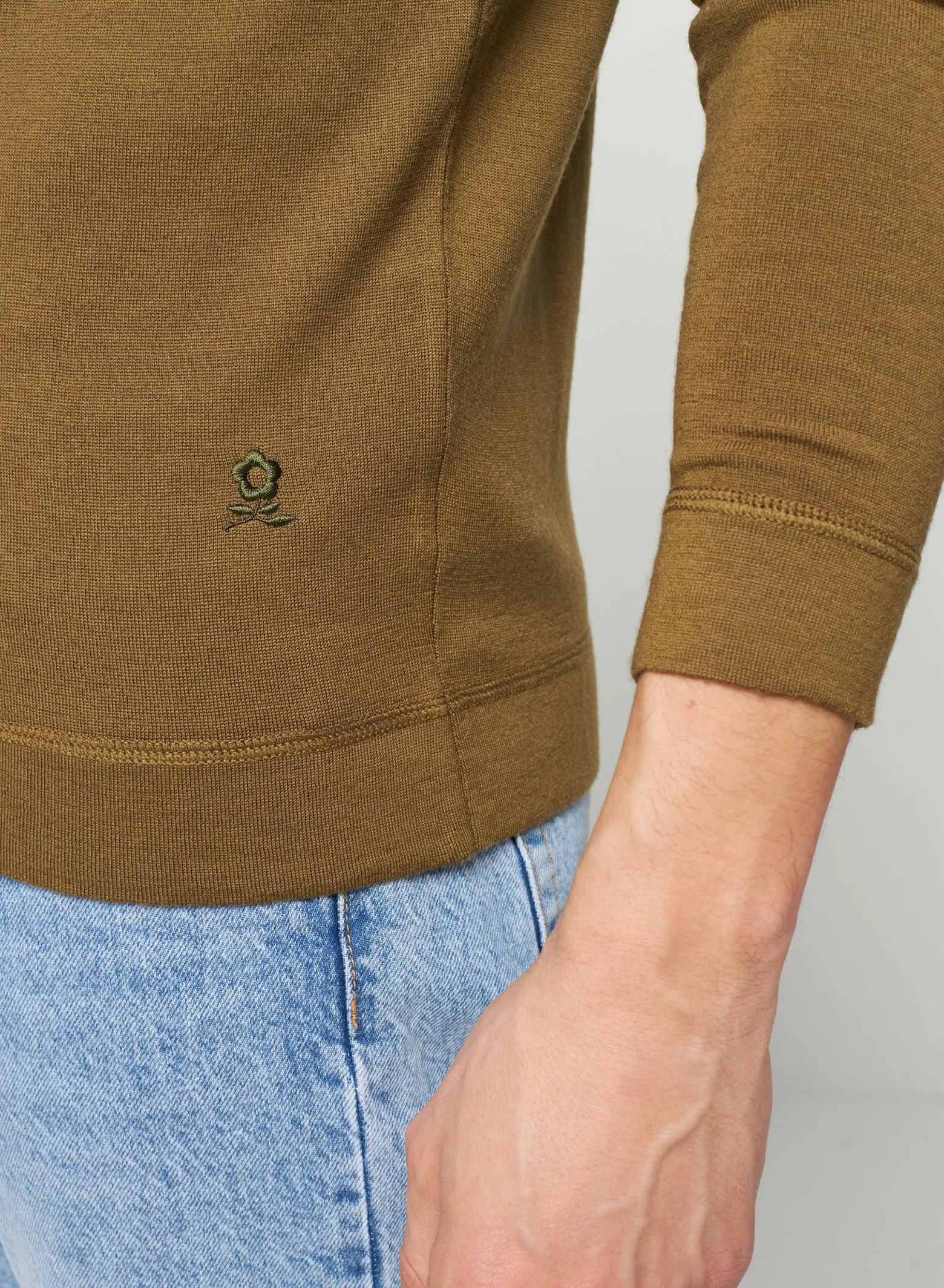 Montagut Round-neck merino wool sweater with rolled finishes - Rythme