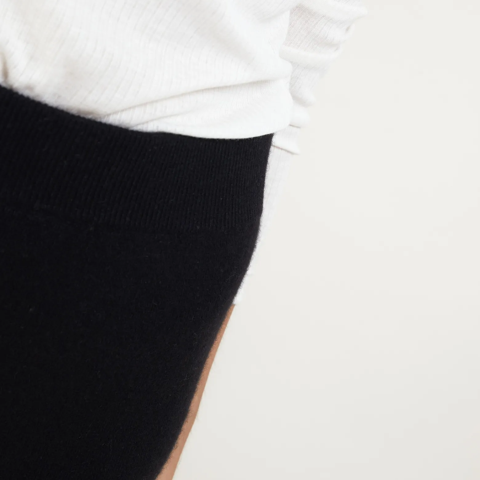 Montagut Short cashmere skirt - France
