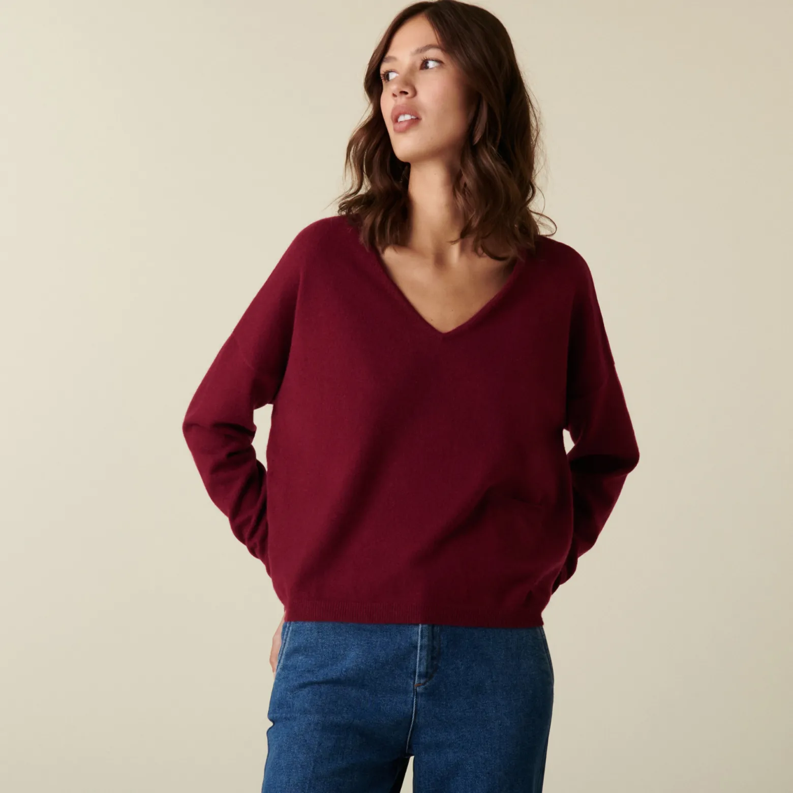 Montagut Short cashmere V-neck sweater with pockets - Balba