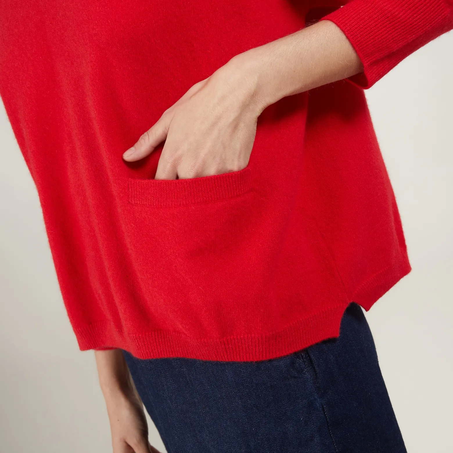 Montagut Short cashmere V-neck sweater - Balba