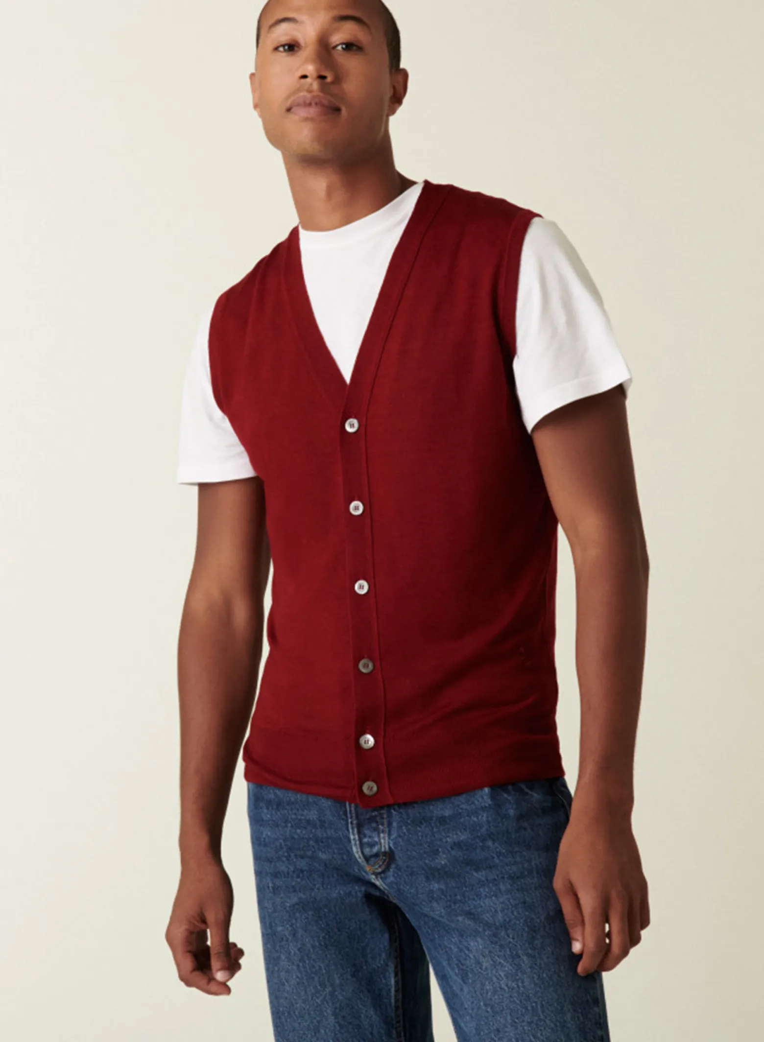 Montagut Sleeveless cardigan with logo in merino wool - Ernardo