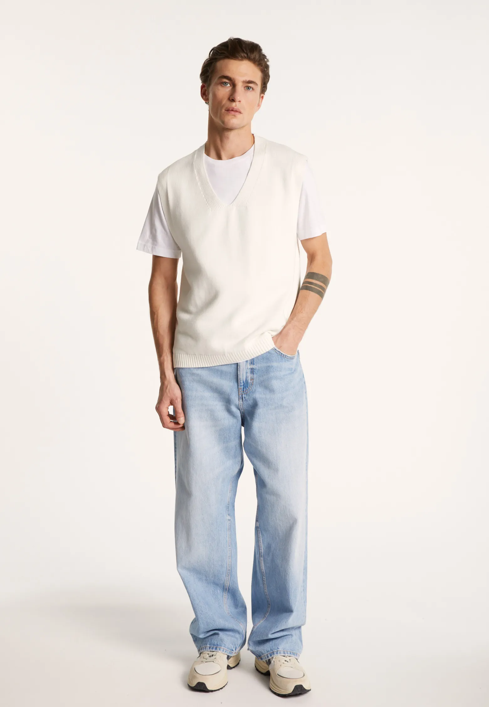 Montagut Sleeveless Organic Cotton Sweater - Isodor