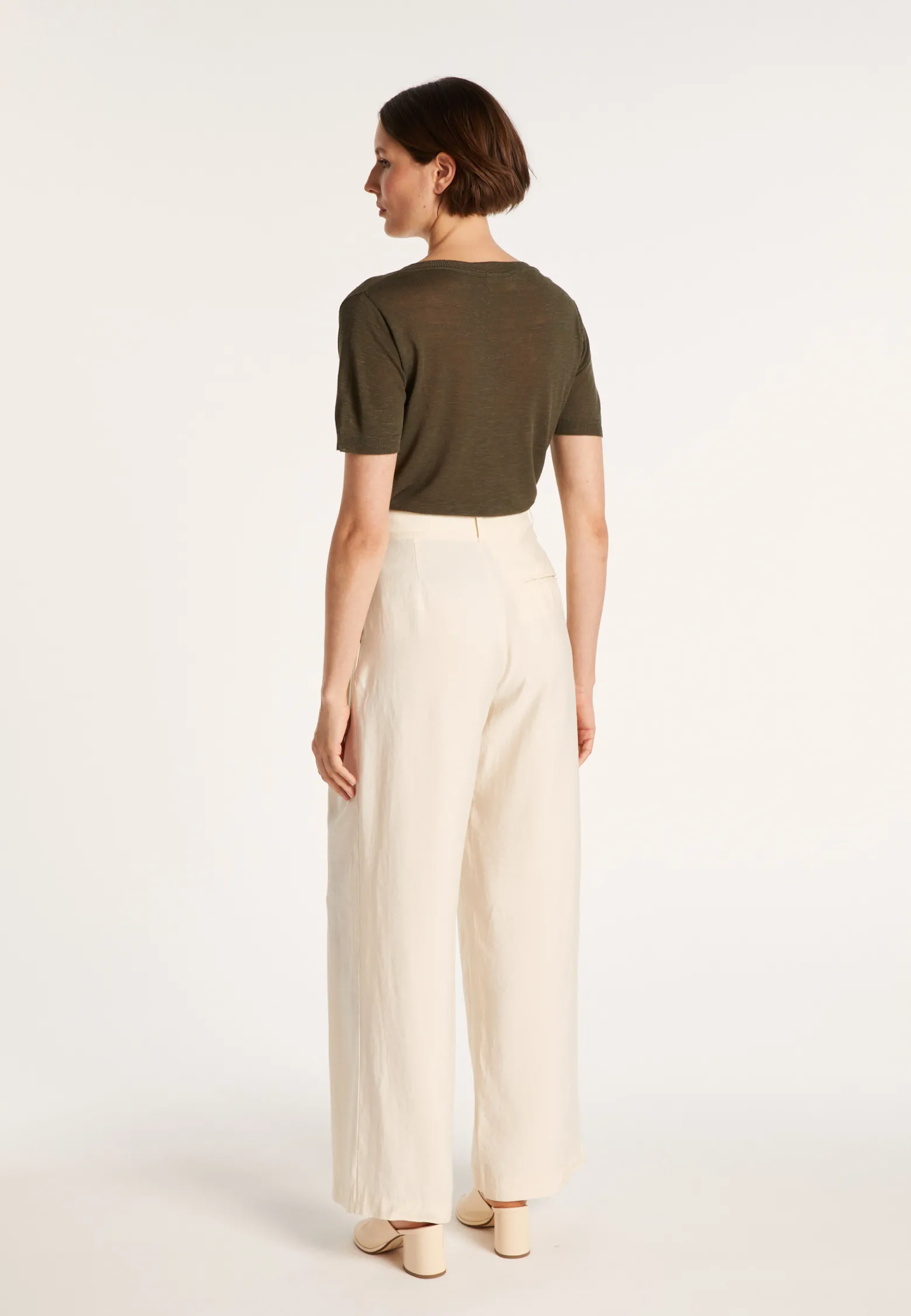 Montagut Slub linen V-neck T-shirt - Bountie