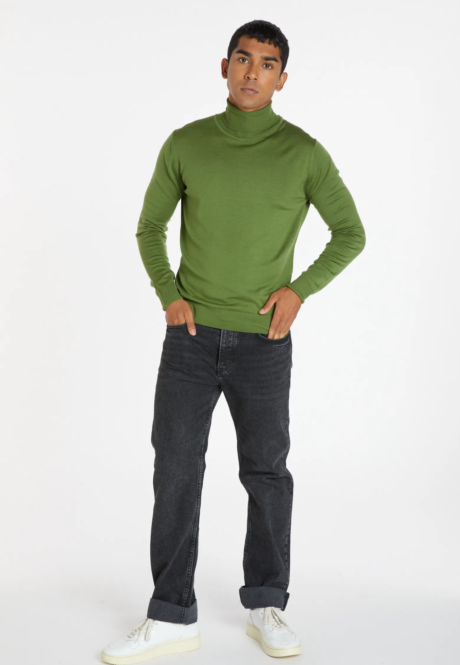 Montagut Turtleneck sweater with logo in merino wool - Enzo