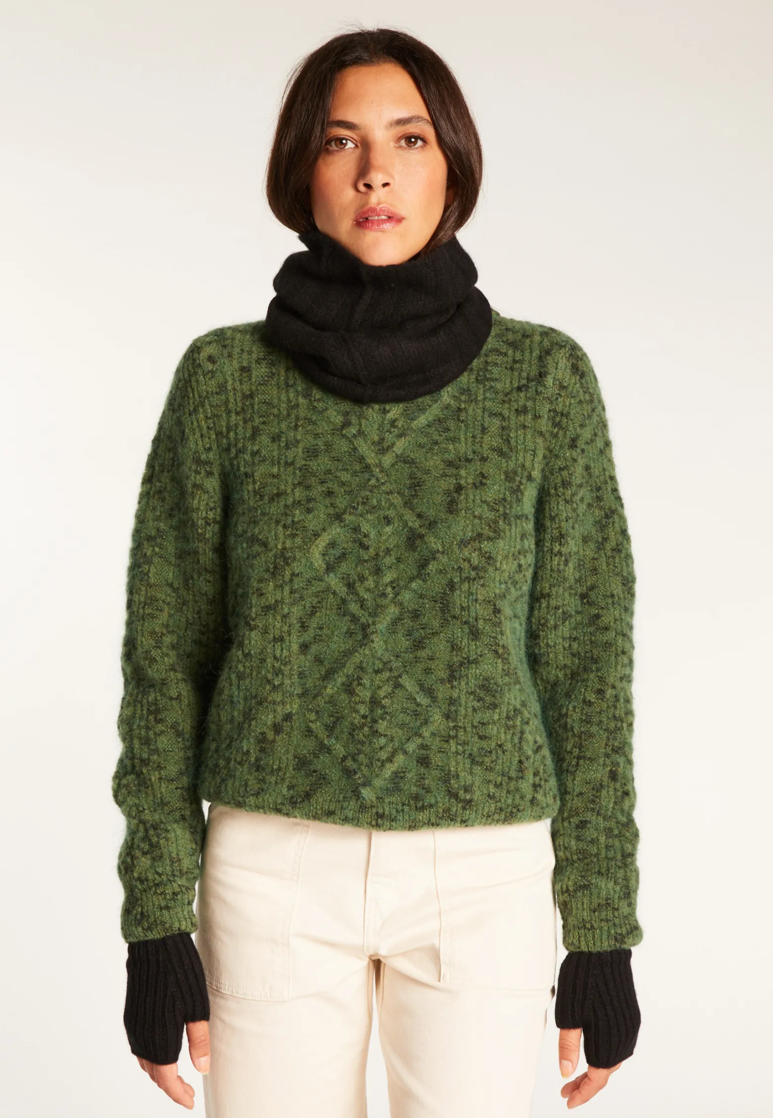 Montagut Unisex Cashmere Mittens - Lena