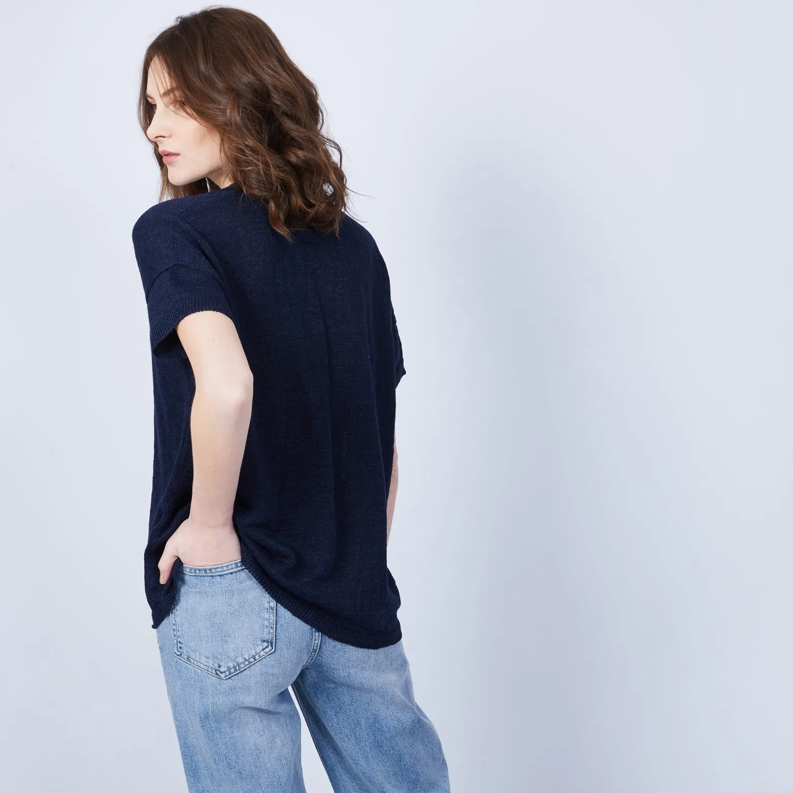 Montagut V-neck button-up linen T-shirt - MAATI