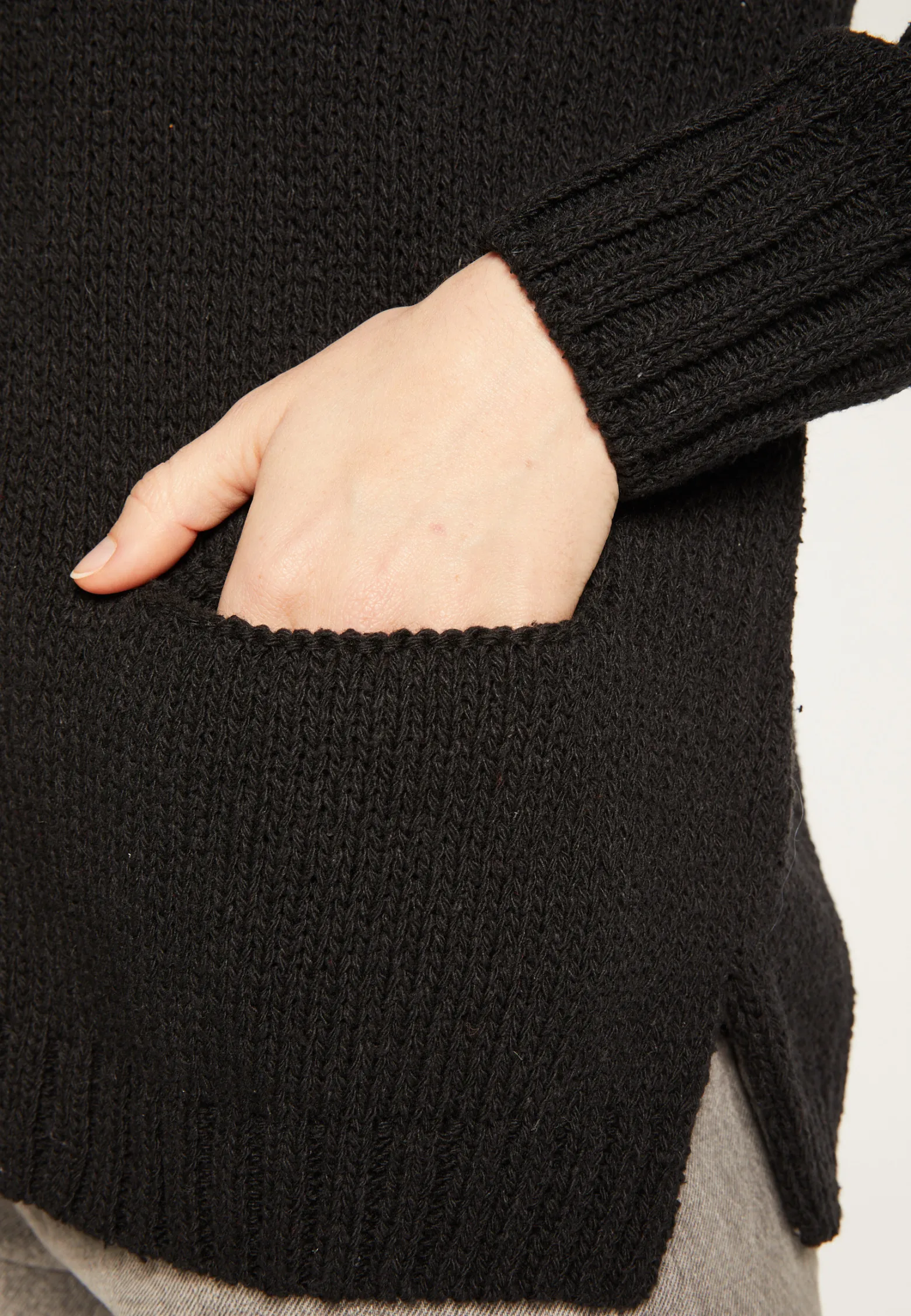 Montagut V-neck cardigan in wool and silk - Bilan