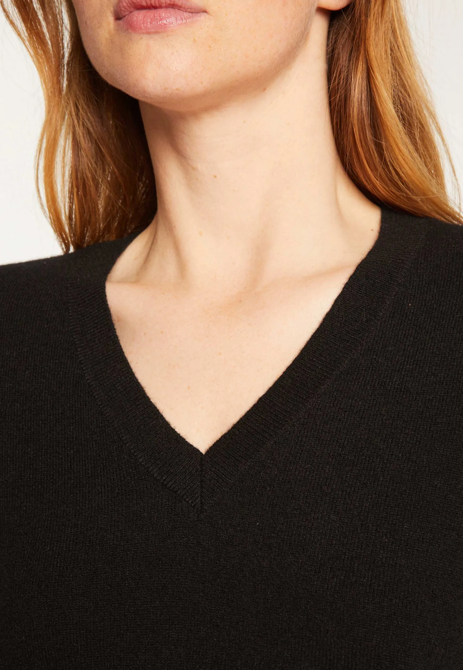 Montagut V-neck cashmere sweater - Abel
