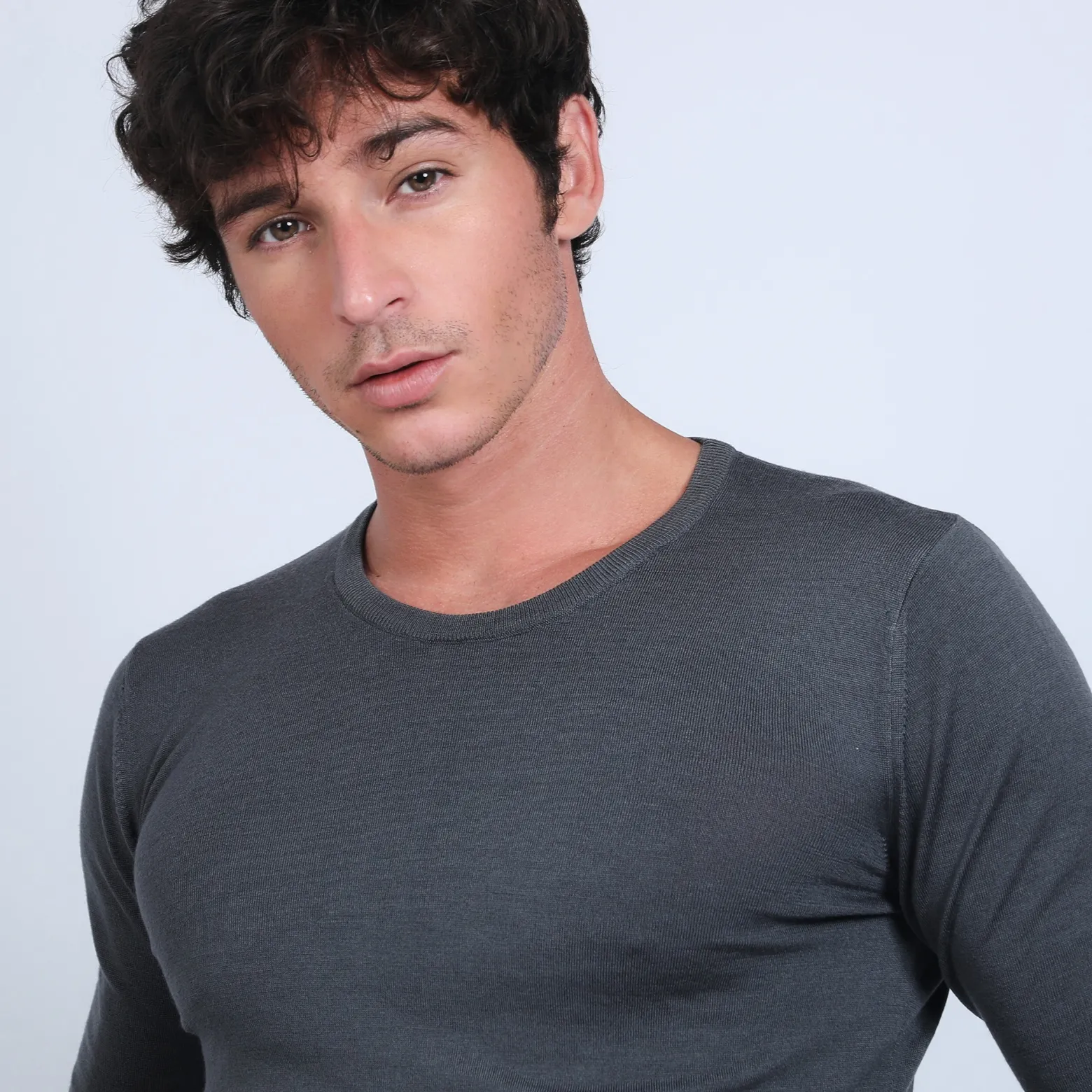 Montagut V-neck jumper in merino wool - Eddie